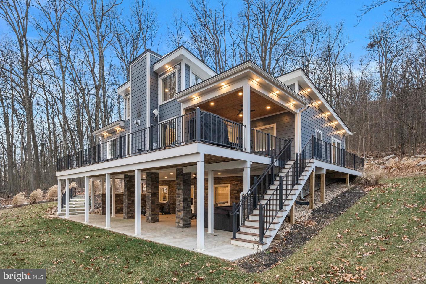 13549 HANGING ROCK LN, LOVETTSVILLE, Virginia 20180, 4 Bedrooms Bedrooms, ,4 BathroomsBathrooms,Residential,For sale,13549 HANGING ROCK LN,VALO2112946 MLS # VALO2112946