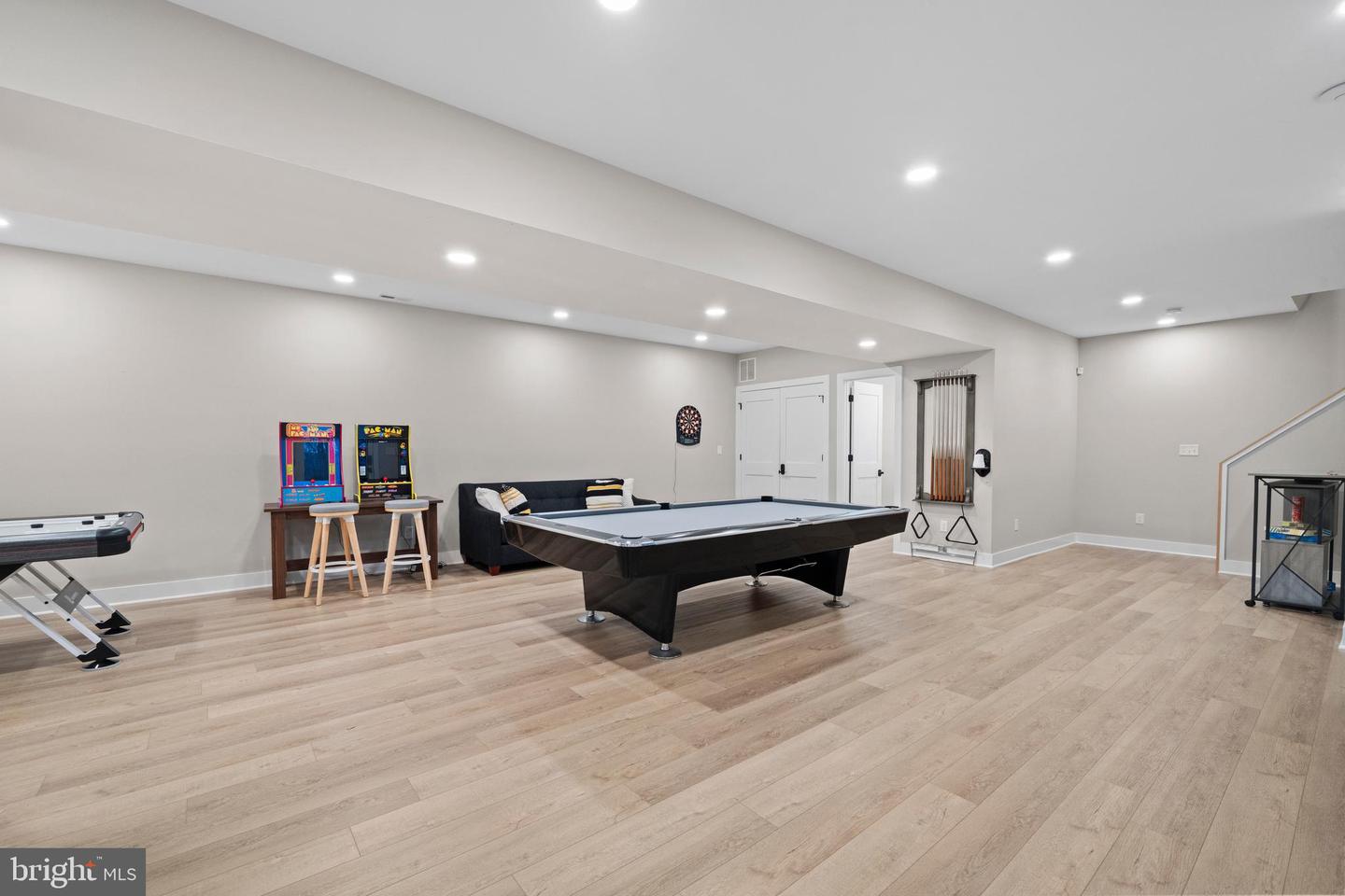 13549 HANGING ROCK LN, LOVETTSVILLE, Virginia 20180, 4 Bedrooms Bedrooms, ,4 BathroomsBathrooms,Residential,For sale,13549 HANGING ROCK LN,VALO2112946 MLS # VALO2112946