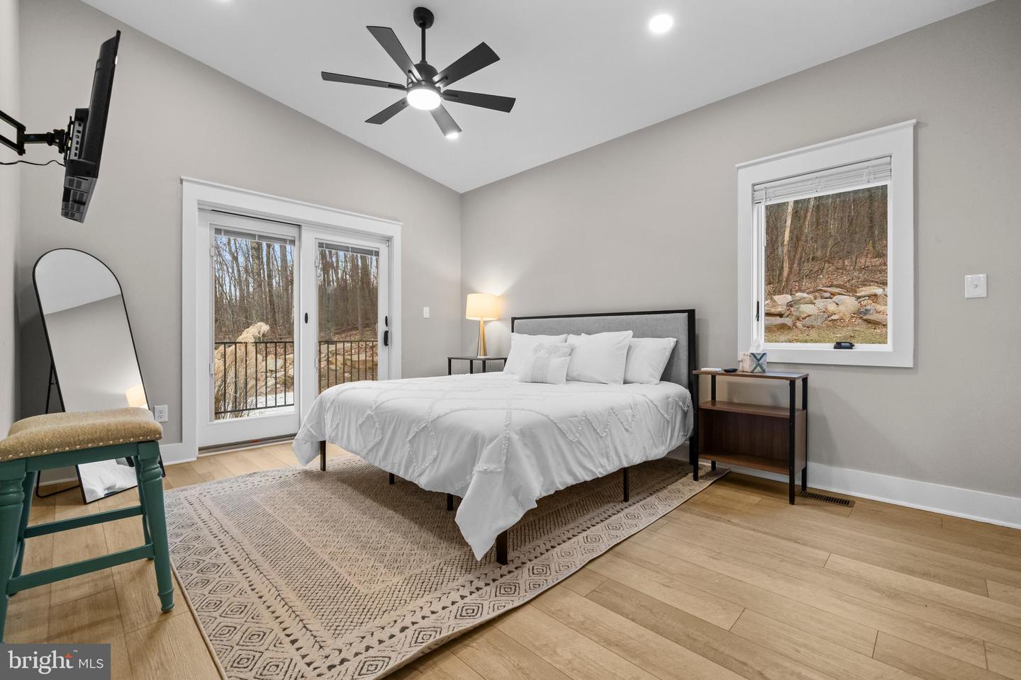 13549 HANGING ROCK LN, LOVETTSVILLE, Virginia 20180, 4 Bedrooms Bedrooms, ,4 BathroomsBathrooms,Residential,For sale,13549 HANGING ROCK LN,VALO2112946 MLS # VALO2112946