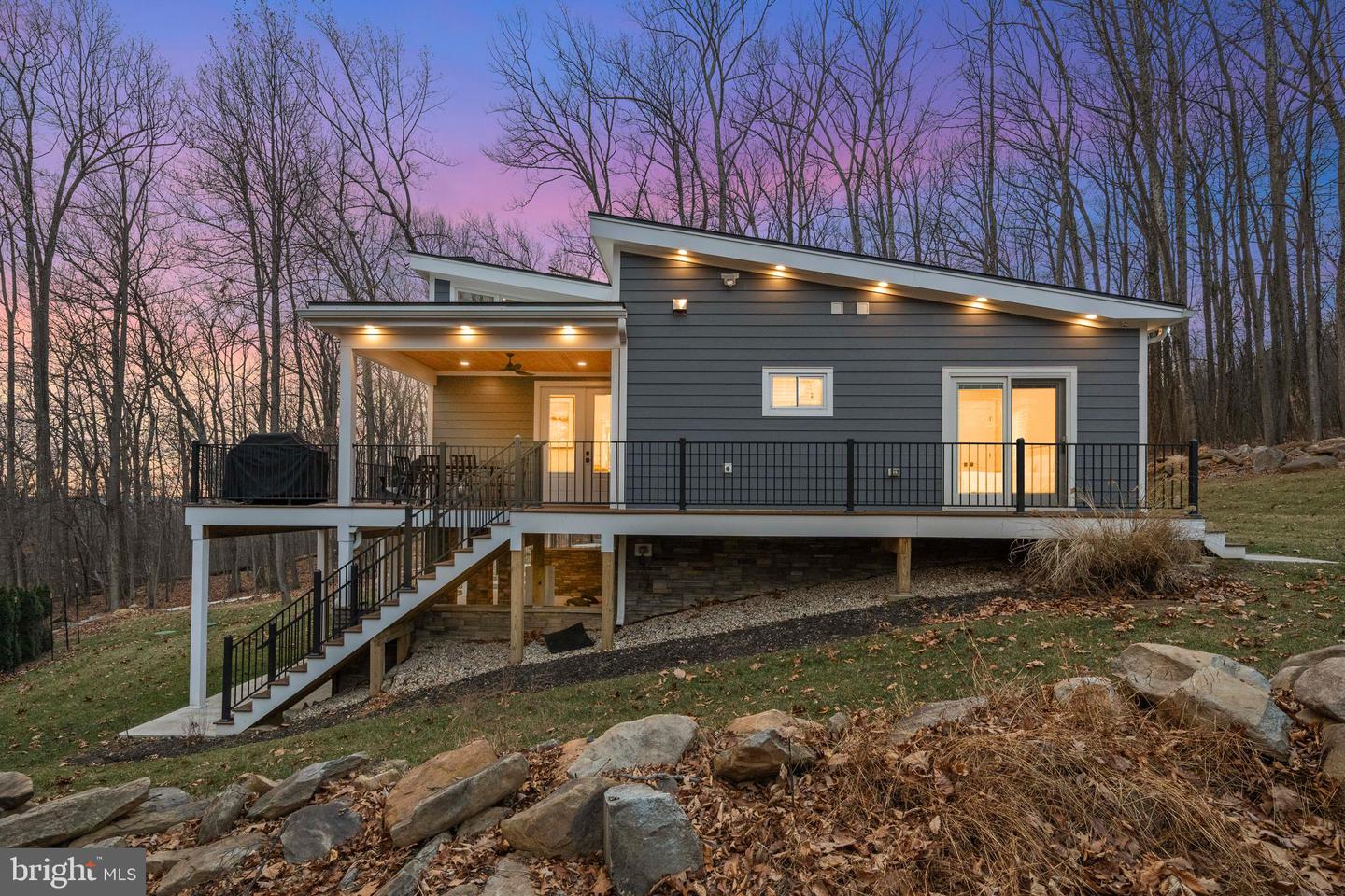 13549 HANGING ROCK LN, LOVETTSVILLE, Virginia 20180, 4 Bedrooms Bedrooms, ,4 BathroomsBathrooms,Residential,For sale,13549 HANGING ROCK LN,VALO2112946 MLS # VALO2112946