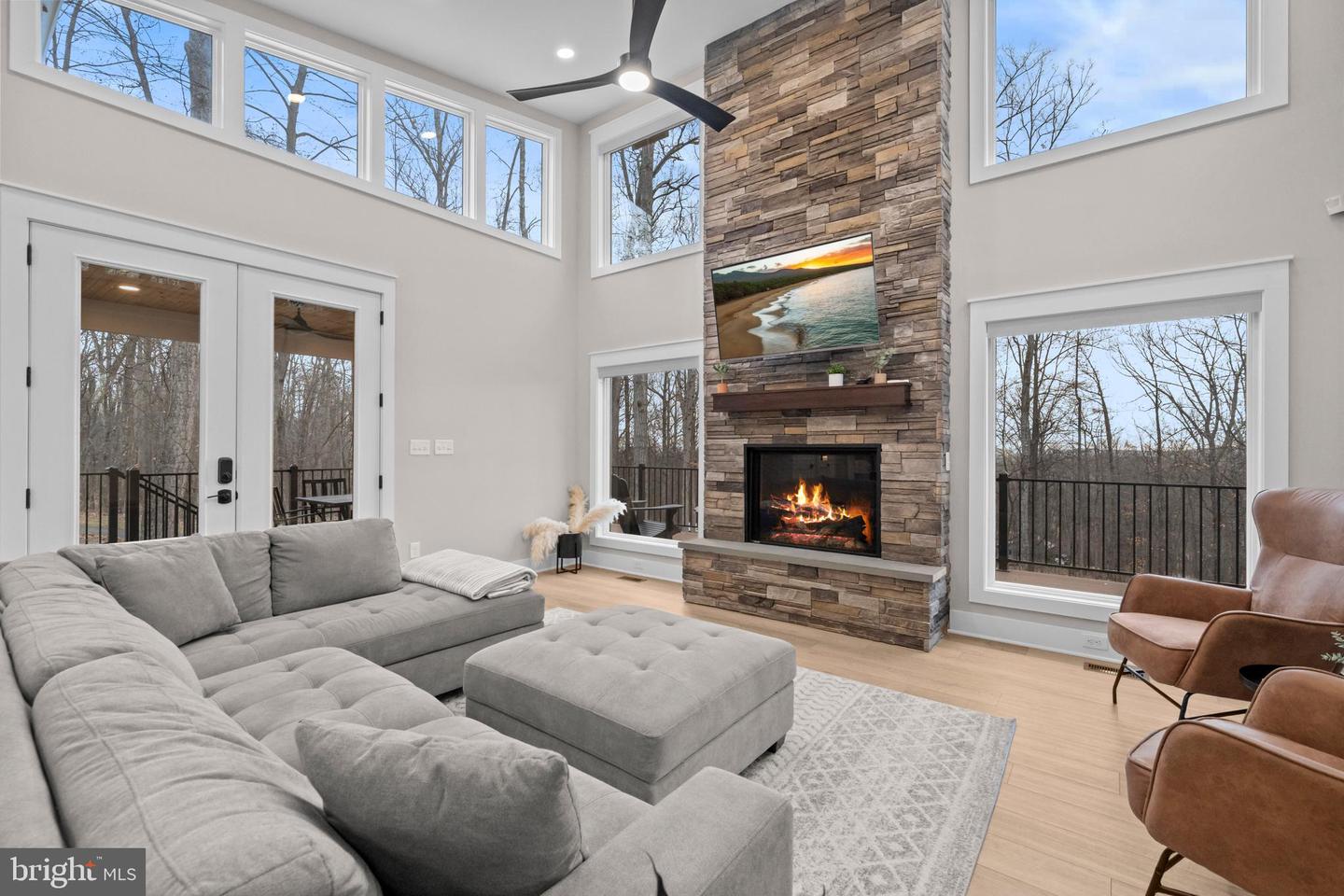 13549 HANGING ROCK LN, LOVETTSVILLE, Virginia 20180, 4 Bedrooms Bedrooms, ,4 BathroomsBathrooms,Residential,For sale,13549 HANGING ROCK LN,VALO2112946 MLS # VALO2112946