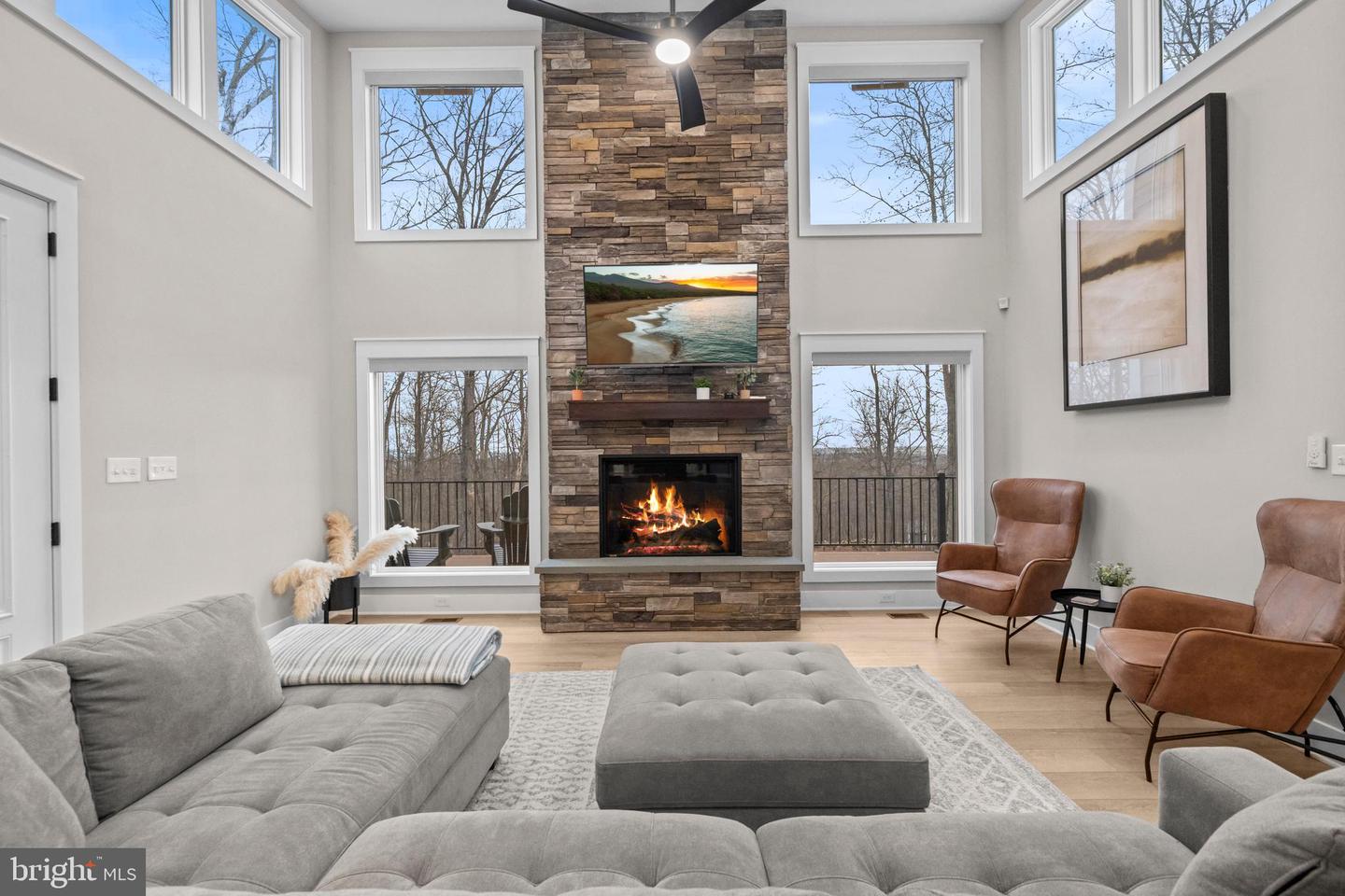 13549 HANGING ROCK LN, LOVETTSVILLE, Virginia 20180, 4 Bedrooms Bedrooms, ,4 BathroomsBathrooms,Residential,For sale,13549 HANGING ROCK LN,VALO2112946 MLS # VALO2112946