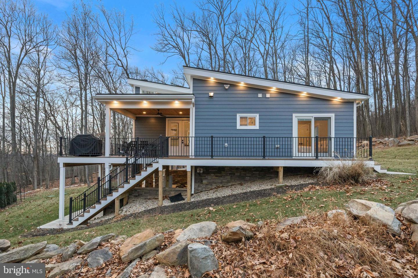 13549 HANGING ROCK LN, LOVETTSVILLE, Virginia 20180, 4 Bedrooms Bedrooms, ,4 BathroomsBathrooms,Residential,For sale,13549 HANGING ROCK LN,VALO2112946 MLS # VALO2112946