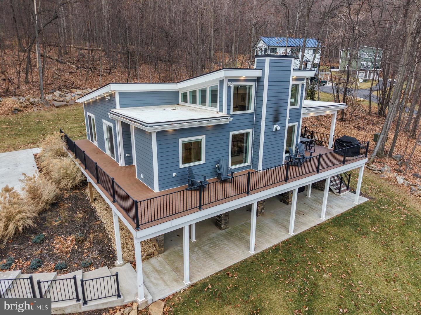 13549 HANGING ROCK LN, LOVETTSVILLE, Virginia 20180, 4 Bedrooms Bedrooms, ,4 BathroomsBathrooms,Residential,For sale,13549 HANGING ROCK LN,VALO2112946 MLS # VALO2112946