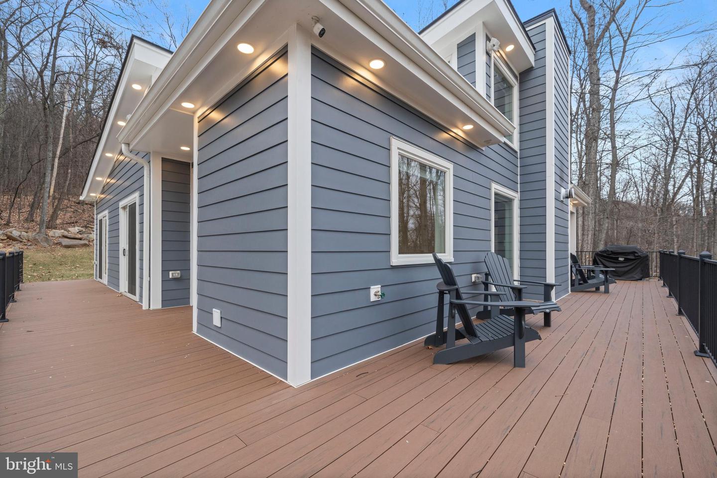 13549 HANGING ROCK LN, LOVETTSVILLE, Virginia 20180, 4 Bedrooms Bedrooms, ,4 BathroomsBathrooms,Residential,For sale,13549 HANGING ROCK LN,VALO2112946 MLS # VALO2112946