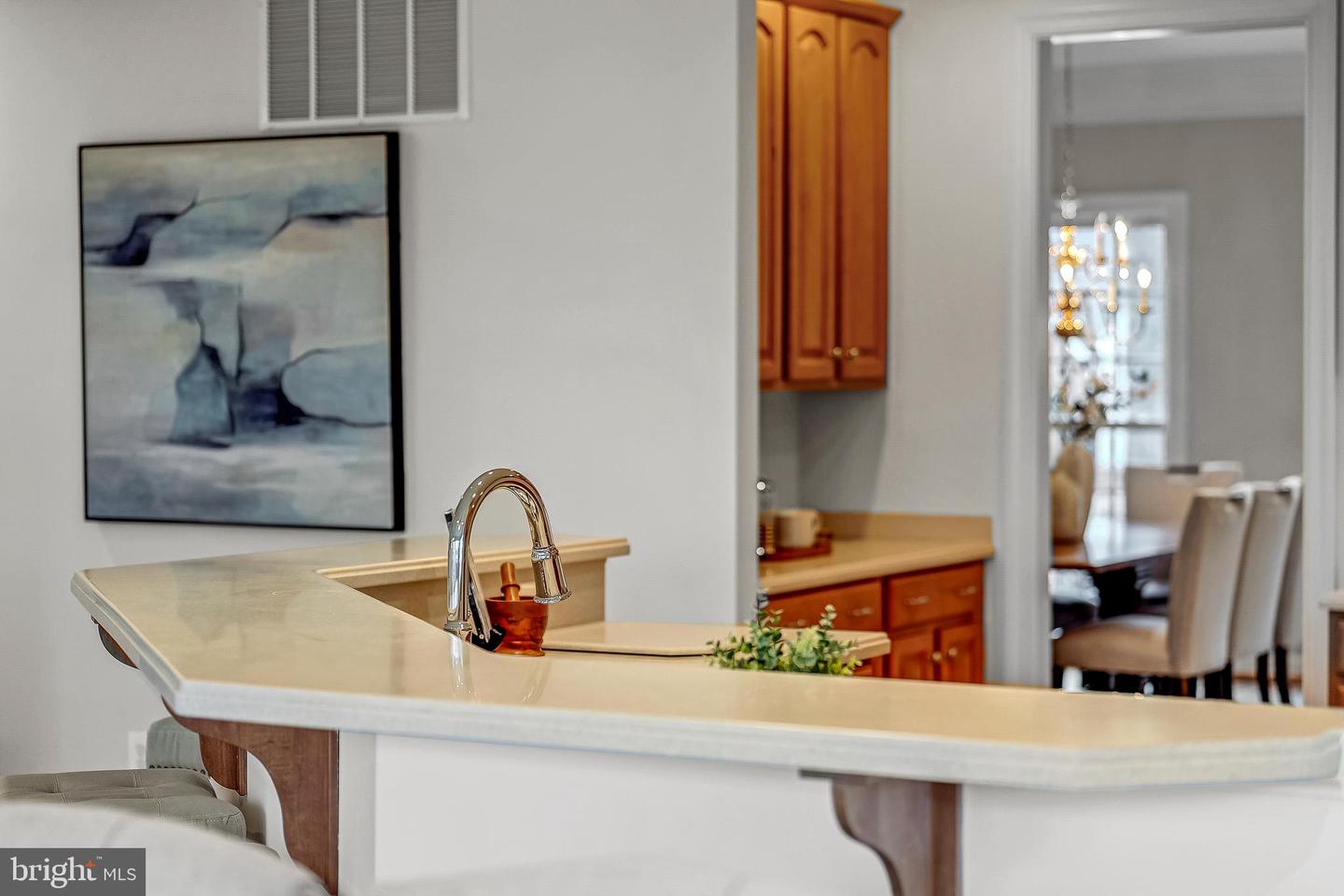 40452 HICKORY RIDGE PL, ALDIE, Virginia 20105, 4 Bedrooms Bedrooms, 19 Rooms Rooms,3 BathroomsBathrooms,Residential,For sale,40452 HICKORY RIDGE PL,VALO2112950 MLS # VALO2112950