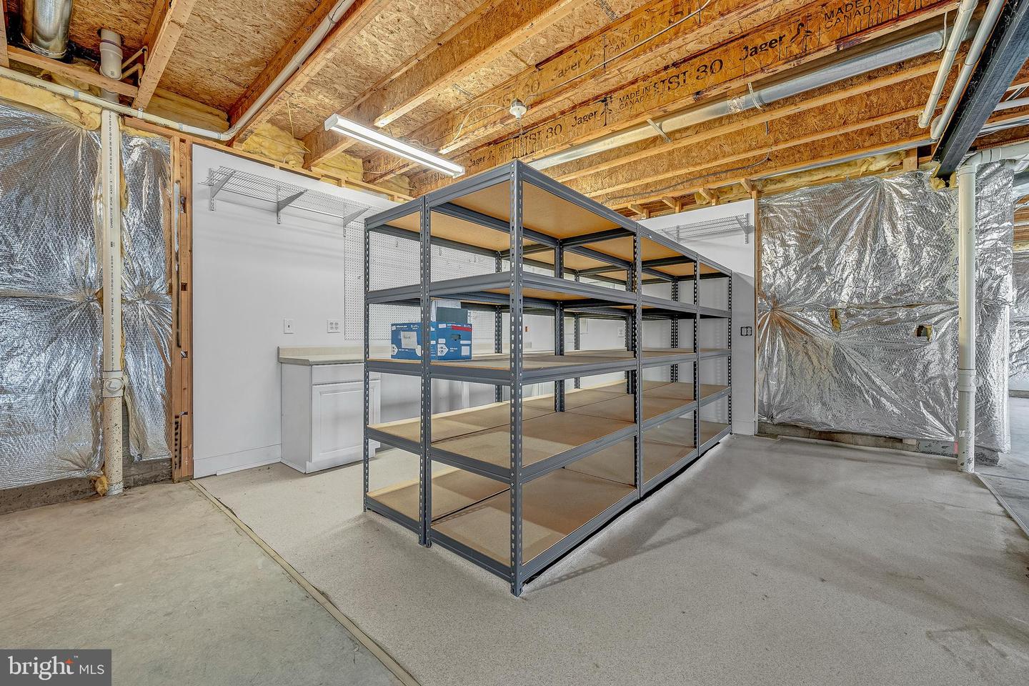 40452 HICKORY RIDGE PL, ALDIE, Virginia 20105, 4 Bedrooms Bedrooms, 19 Rooms Rooms,3 BathroomsBathrooms,Residential,For sale,40452 HICKORY RIDGE PL,VALO2112950 MLS # VALO2112950