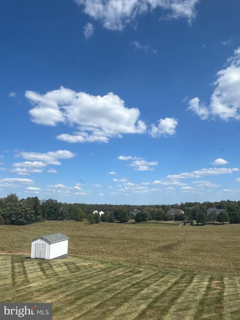 40452 HICKORY RIDGE PL, ALDIE, Virginia 20105, 4 Bedrooms Bedrooms, 19 Rooms Rooms,3 BathroomsBathrooms,Residential,For sale,40452 HICKORY RIDGE PL,VALO2112950 MLS # VALO2112950