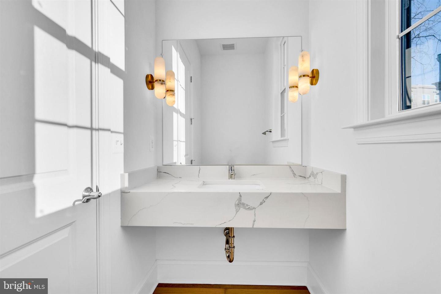 2021 NORDLIE PL, FALLS CHURCH, Virginia 22043, 6 Bedrooms Bedrooms, ,5 BathroomsBathrooms,Residential,For sale,2021 NORDLIE PL,VAFX2283276 MLS # VAFX2283276