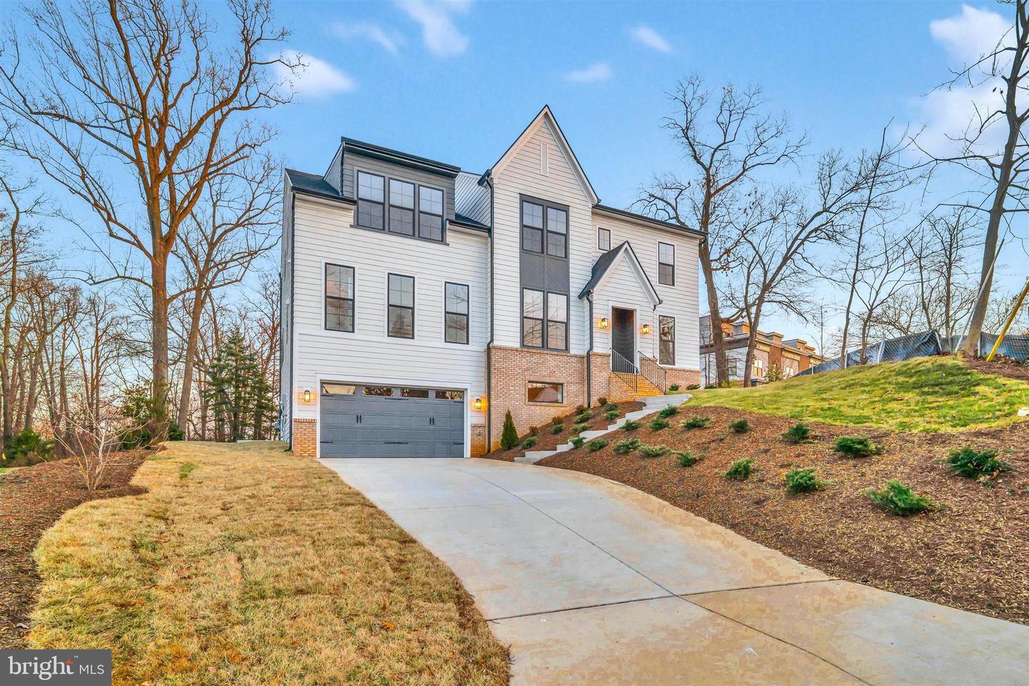 2021 NORDLIE PL, FALLS CHURCH, Virginia 22043, 6 Bedrooms Bedrooms, ,5 BathroomsBathrooms,Residential,For sale,2021 NORDLIE PL,VAFX2283276 MLS # VAFX2283276