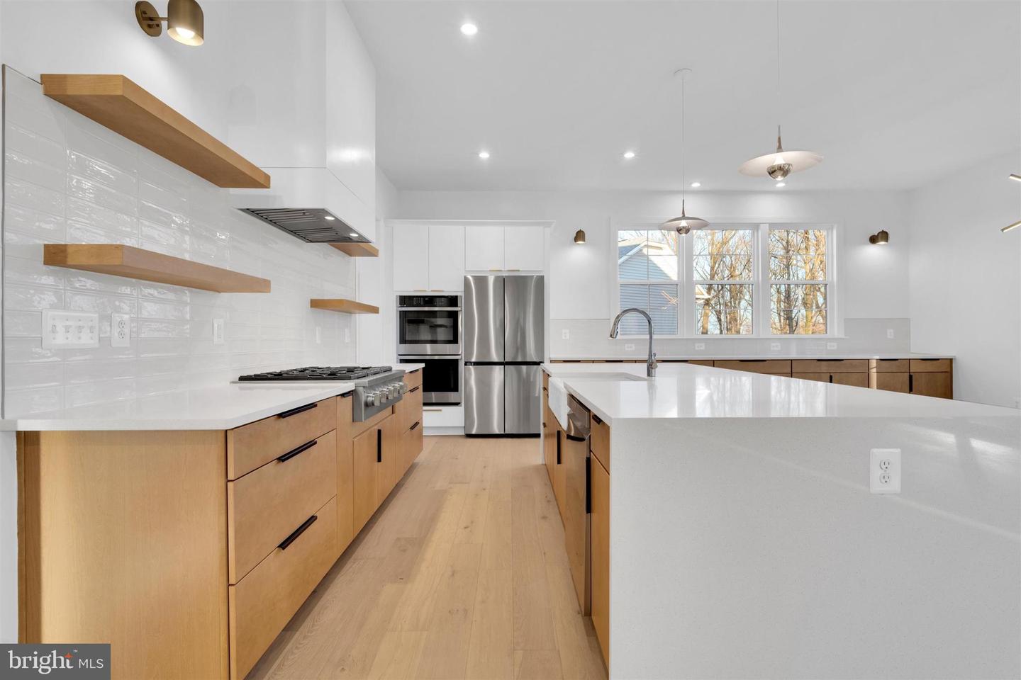 2021 NORDLIE PL, FALLS CHURCH, Virginia 22043, 6 Bedrooms Bedrooms, ,5 BathroomsBathrooms,Residential,For sale,2021 NORDLIE PL,VAFX2283276 MLS # VAFX2283276