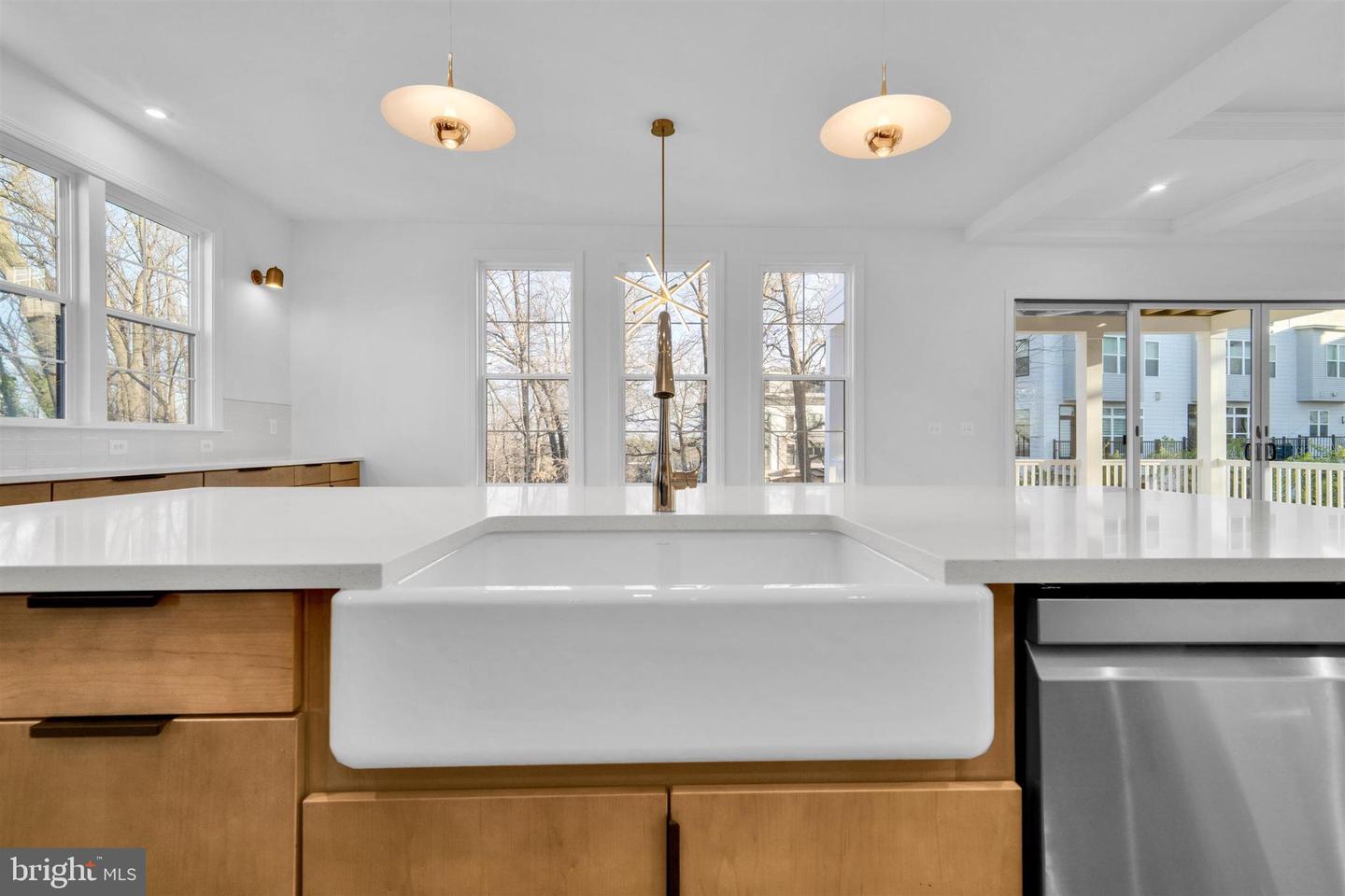 2021 NORDLIE PL, FALLS CHURCH, Virginia 22043, 6 Bedrooms Bedrooms, ,5 BathroomsBathrooms,Residential,For sale,2021 NORDLIE PL,VAFX2283276 MLS # VAFX2283276