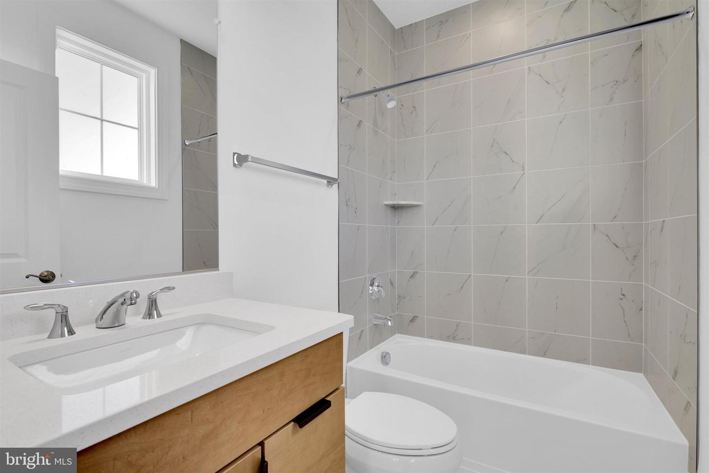 2021 NORDLIE PL, FALLS CHURCH, Virginia 22043, 6 Bedrooms Bedrooms, ,5 BathroomsBathrooms,Residential,For sale,2021 NORDLIE PL,VAFX2283276 MLS # VAFX2283276