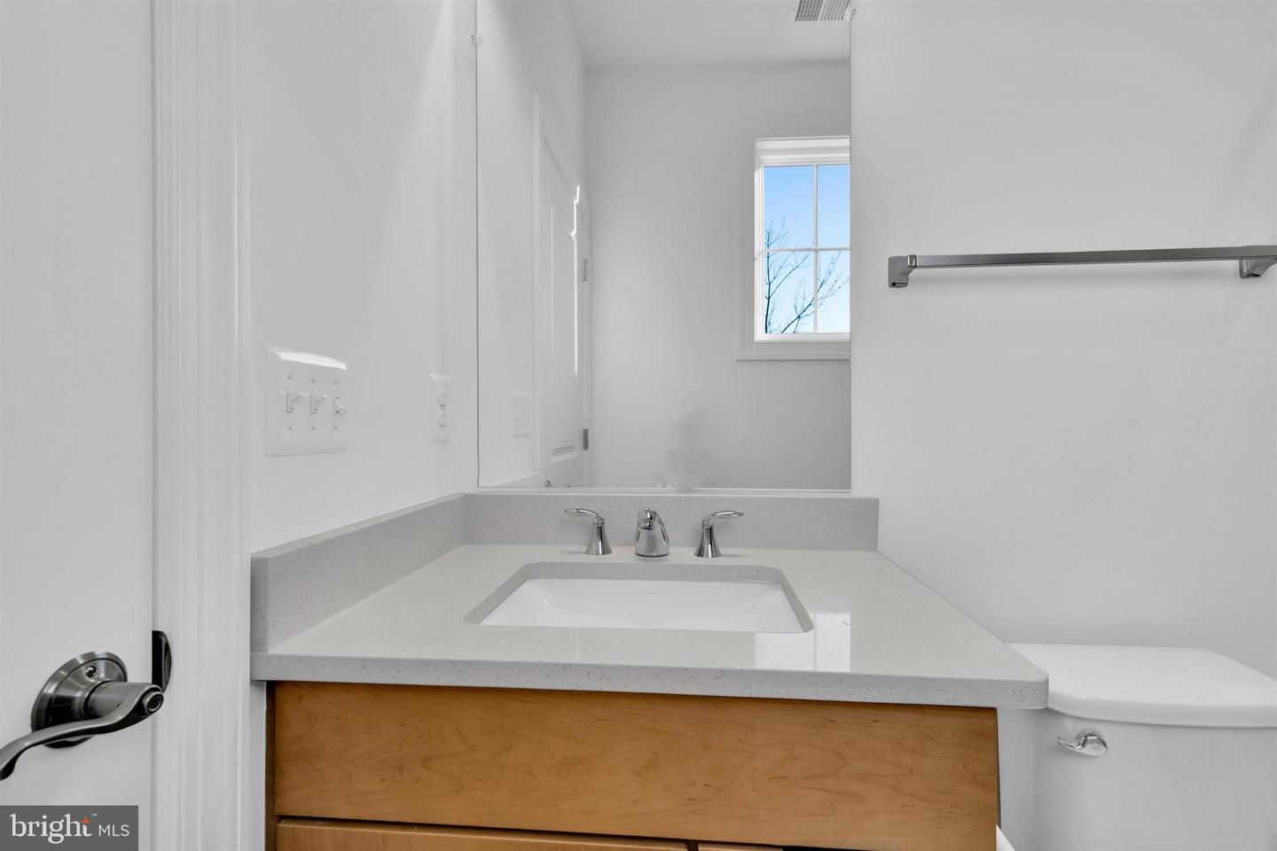 2021 NORDLIE PL, FALLS CHURCH, Virginia 22043, 6 Bedrooms Bedrooms, ,5 BathroomsBathrooms,Residential,For sale,2021 NORDLIE PL,VAFX2283276 MLS # VAFX2283276