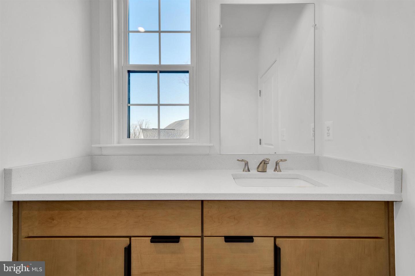 2021 NORDLIE PL, FALLS CHURCH, Virginia 22043, 6 Bedrooms Bedrooms, ,5 BathroomsBathrooms,Residential,For sale,2021 NORDLIE PL,VAFX2283276 MLS # VAFX2283276