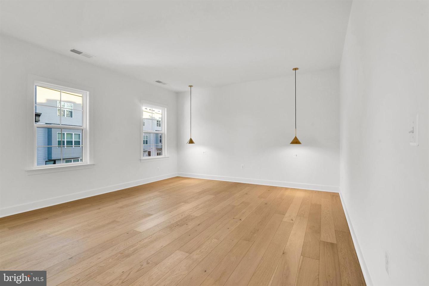 2021 NORDLIE PL, FALLS CHURCH, Virginia 22043, 6 Bedrooms Bedrooms, ,5 BathroomsBathrooms,Residential,For sale,2021 NORDLIE PL,VAFX2283276 MLS # VAFX2283276