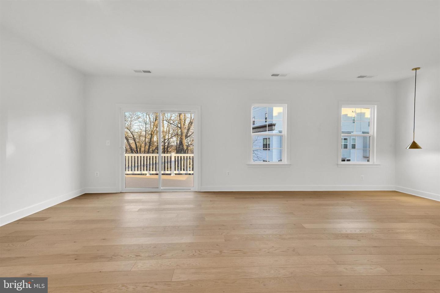 2021 NORDLIE PL, FALLS CHURCH, Virginia 22043, 6 Bedrooms Bedrooms, ,5 BathroomsBathrooms,Residential,For sale,2021 NORDLIE PL,VAFX2283276 MLS # VAFX2283276