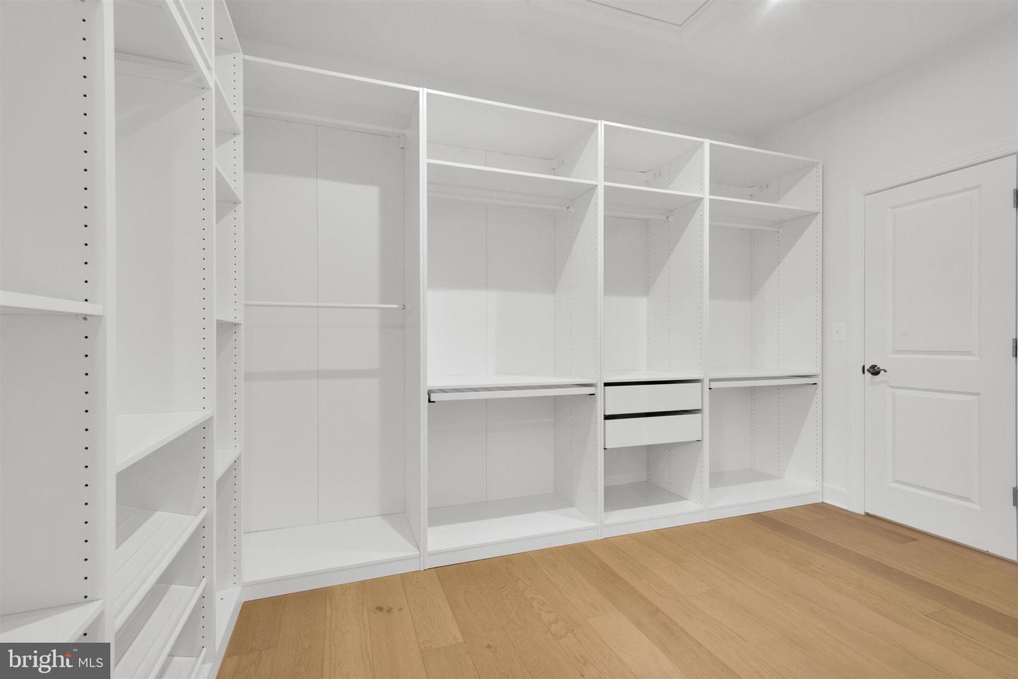 2021 NORDLIE PL, FALLS CHURCH, Virginia 22043, 6 Bedrooms Bedrooms, ,5 BathroomsBathrooms,Residential,For sale,2021 NORDLIE PL,VAFX2283276 MLS # VAFX2283276