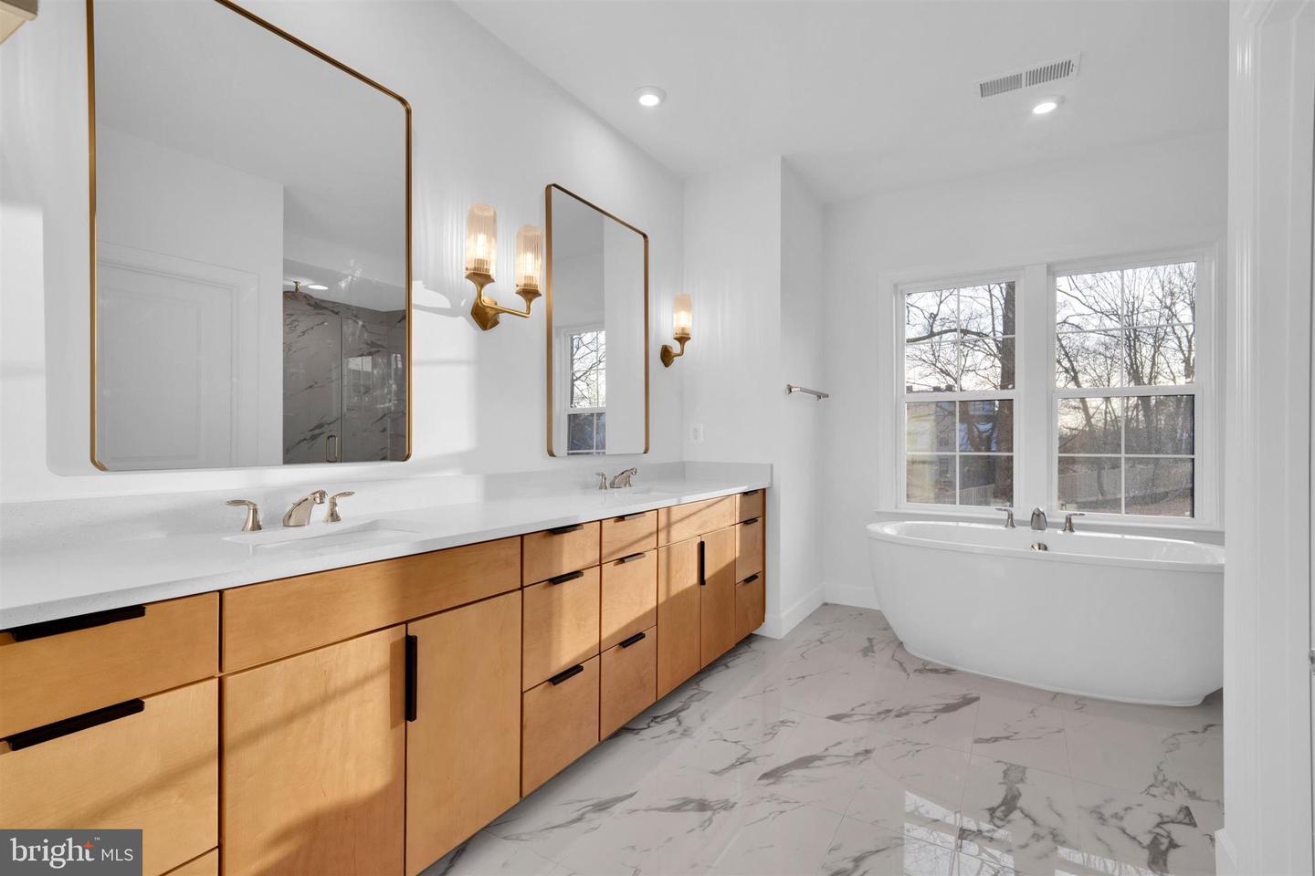 2021 NORDLIE PL, FALLS CHURCH, Virginia 22043, 6 Bedrooms Bedrooms, ,5 BathroomsBathrooms,Residential,For sale,2021 NORDLIE PL,VAFX2283276 MLS # VAFX2283276