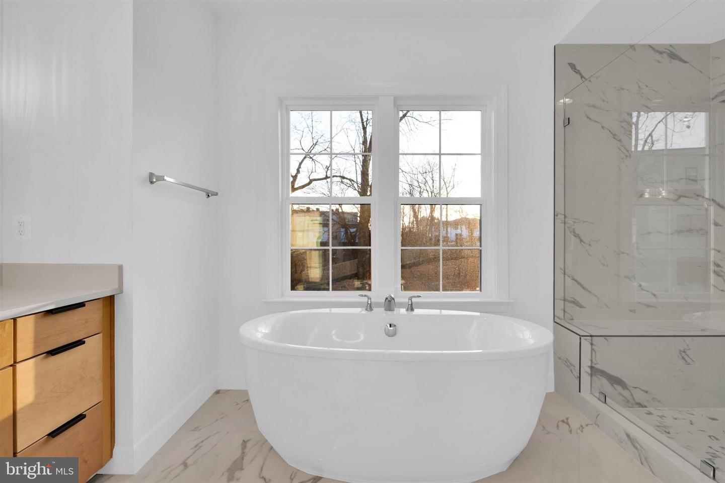 2021 NORDLIE PL, FALLS CHURCH, Virginia 22043, 6 Bedrooms Bedrooms, ,5 BathroomsBathrooms,Residential,For sale,2021 NORDLIE PL,VAFX2283276 MLS # VAFX2283276