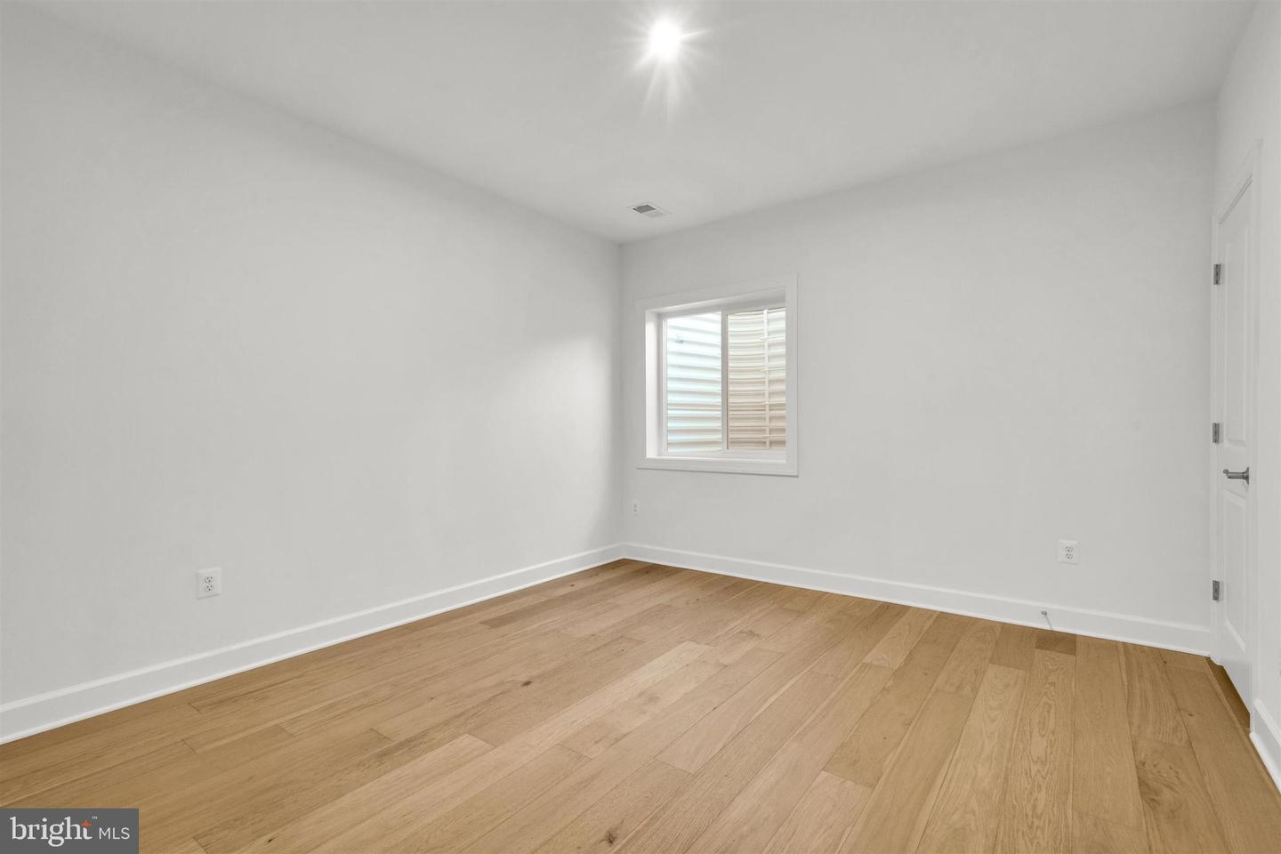 2021 NORDLIE PL, FALLS CHURCH, Virginia 22043, 6 Bedrooms Bedrooms, ,5 BathroomsBathrooms,Residential,For sale,2021 NORDLIE PL,VAFX2283276 MLS # VAFX2283276