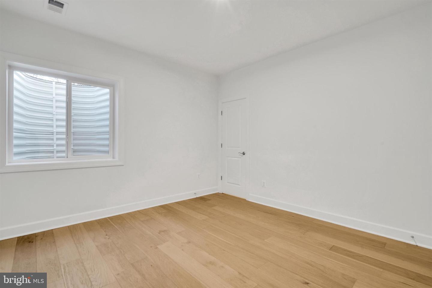 2021 NORDLIE PL, FALLS CHURCH, Virginia 22043, 6 Bedrooms Bedrooms, ,5 BathroomsBathrooms,Residential,For sale,2021 NORDLIE PL,VAFX2283276 MLS # VAFX2283276