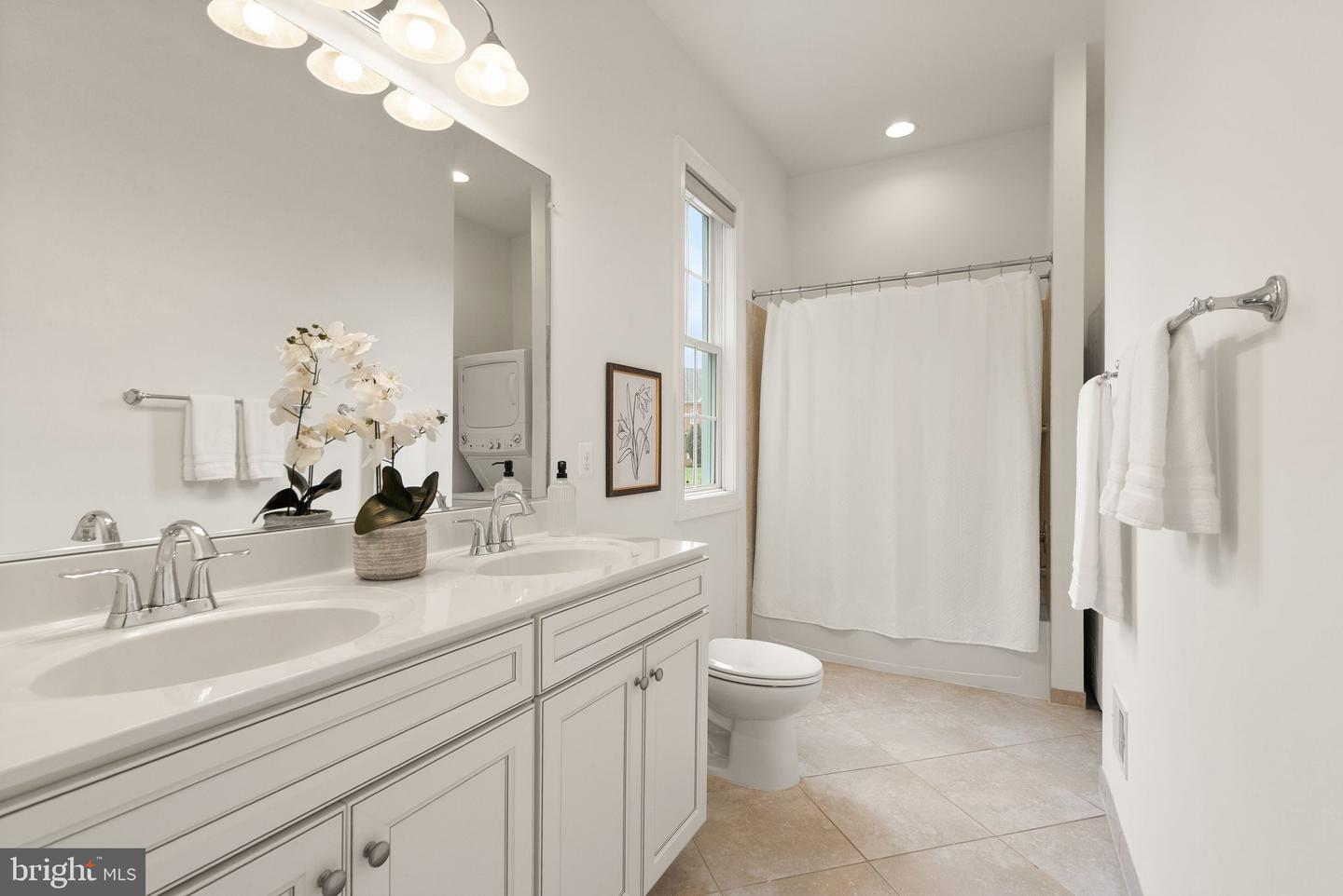 24974 FIRST HARVEST CT, ALDIE, Virginia 20105, 8 Bedrooms Bedrooms, ,5 BathroomsBathrooms,Residential,For sale,24974 FIRST HARVEST CT,VALO2112962 MLS # VALO2112962