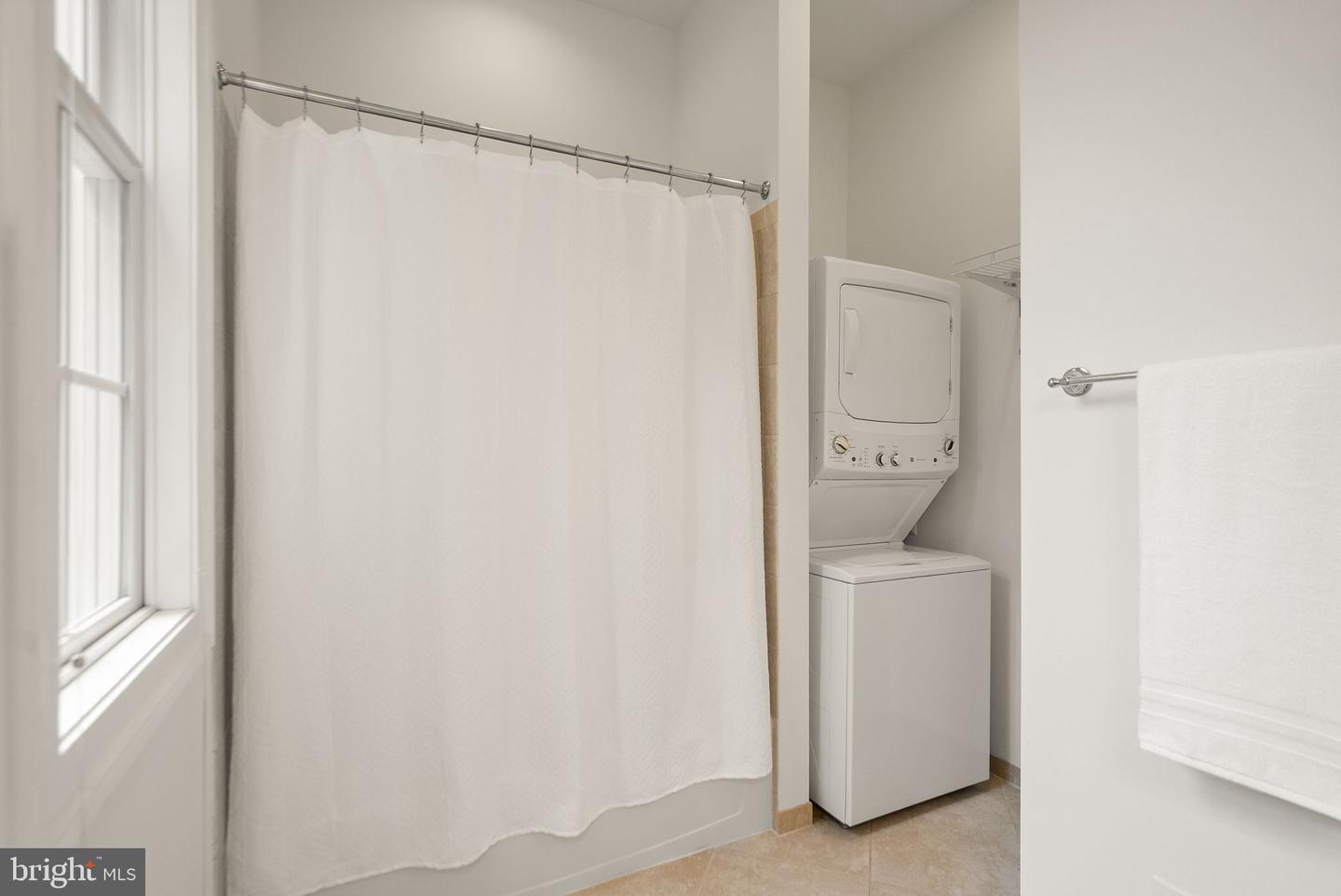 24974 FIRST HARVEST CT, ALDIE, Virginia 20105, 8 Bedrooms Bedrooms, ,5 BathroomsBathrooms,Residential,For sale,24974 FIRST HARVEST CT,VALO2112962 MLS # VALO2112962