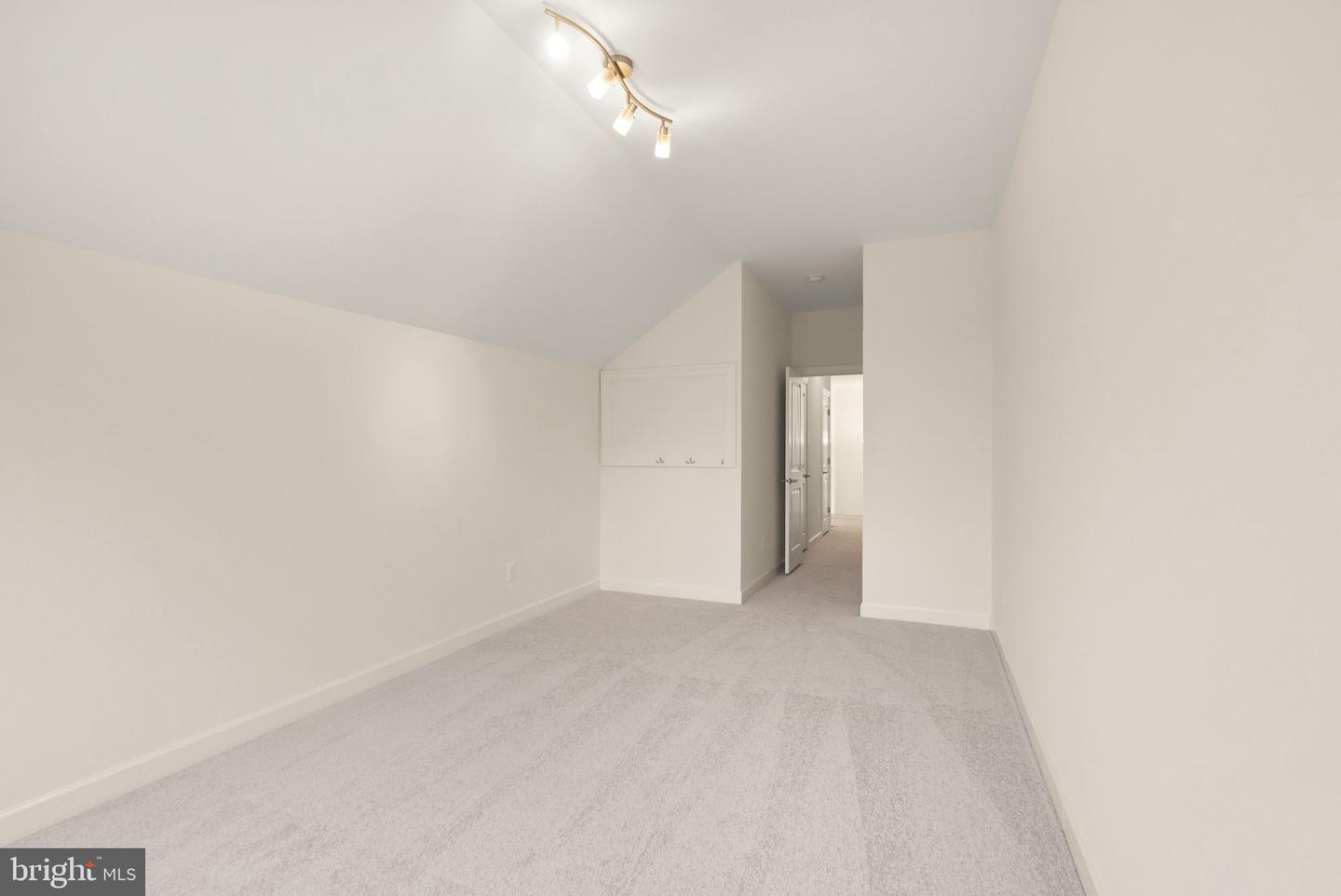 24974 FIRST HARVEST CT, ALDIE, Virginia 20105, 8 Bedrooms Bedrooms, ,5 BathroomsBathrooms,Residential,For sale,24974 FIRST HARVEST CT,VALO2112962 MLS # VALO2112962