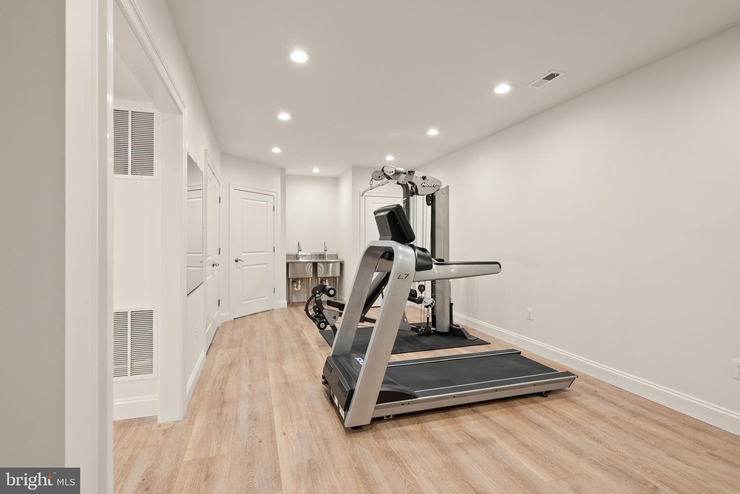 24974 FIRST HARVEST CT, ALDIE, Virginia 20105, 8 Bedrooms Bedrooms, ,5 BathroomsBathrooms,Residential,For sale,24974 FIRST HARVEST CT,VALO2112962 MLS # VALO2112962