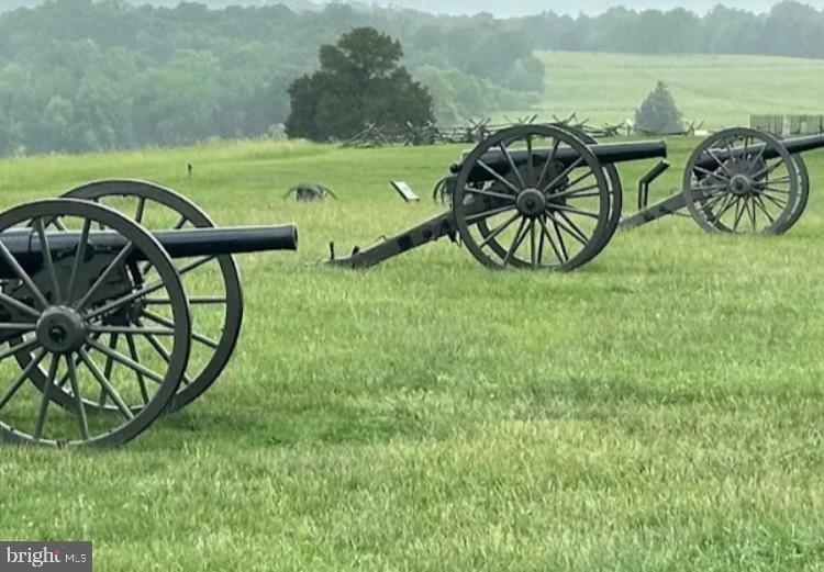 8599 DUTCHMAN CT, MANASSAS, Virginia 20110, 5 Bedrooms Bedrooms, ,3 BathroomsBathrooms,Residential,For sale,8599 DUTCHMAN CT,VAMN2009848 MLS # VAMN2009848