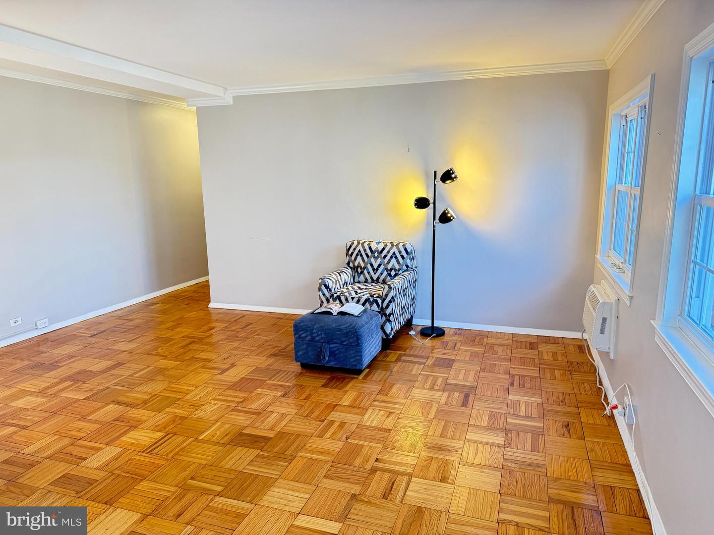 3516 MARTHA CUSTIS DR, ALEXANDRIA, Virginia 22302, 1 Bedroom Bedrooms, ,1 BathroomBathrooms,Residential,For sale,3516 MARTHA CUSTIS DR,VAAX2052650 MLS # VAAX2052650