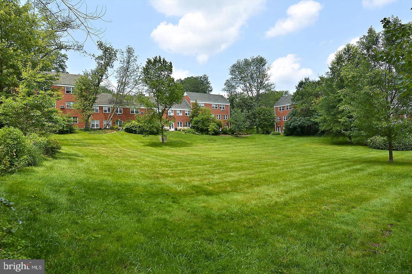 3516 MARTHA CUSTIS DR, ALEXANDRIA, Virginia 22302, 1 Bedroom Bedrooms, ,1 BathroomBathrooms,Residential,For sale,3516 MARTHA CUSTIS DR,VAAX2052650 MLS # VAAX2052650