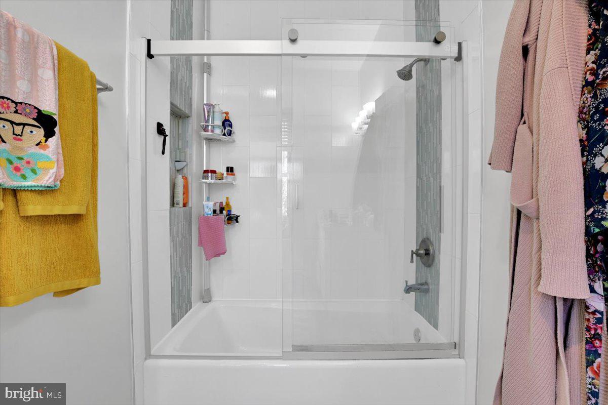 1614 15TH ST NW, WASHINGTON, District Of Columbia 20009, 6 Bedrooms Bedrooms, ,4 BathroomsBathrooms,Residential,For sale,1614 15TH ST NW,DCDC2236530 MLS # DCDC2236530