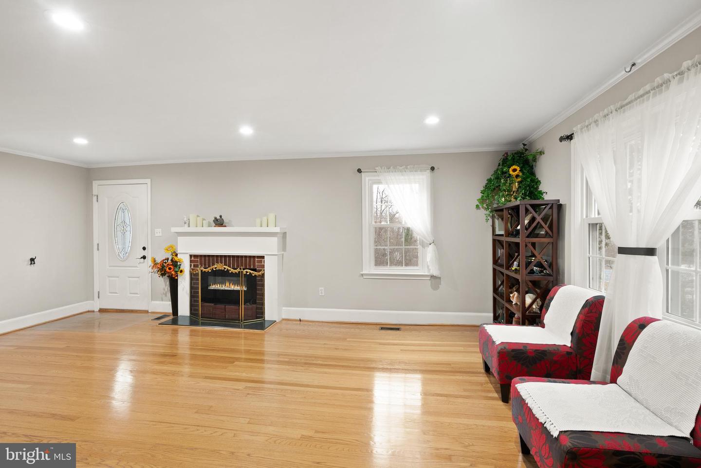 2928 HUNTER RD, FAIRFAX, Virginia 22031, 4 Bedrooms Bedrooms, ,3 BathroomsBathrooms,Residential,For sale,2928 HUNTER RD,VAFX2283620 MLS # VAFX2283620