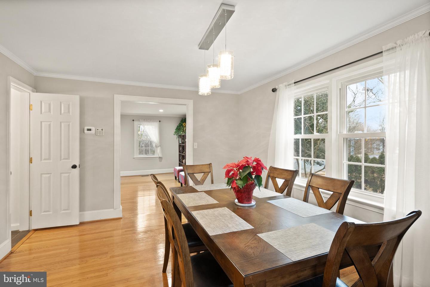 2928 HUNTER RD, FAIRFAX, Virginia 22031, 4 Bedrooms Bedrooms, ,3 BathroomsBathrooms,Residential,For sale,2928 HUNTER RD,VAFX2283620 MLS # VAFX2283620