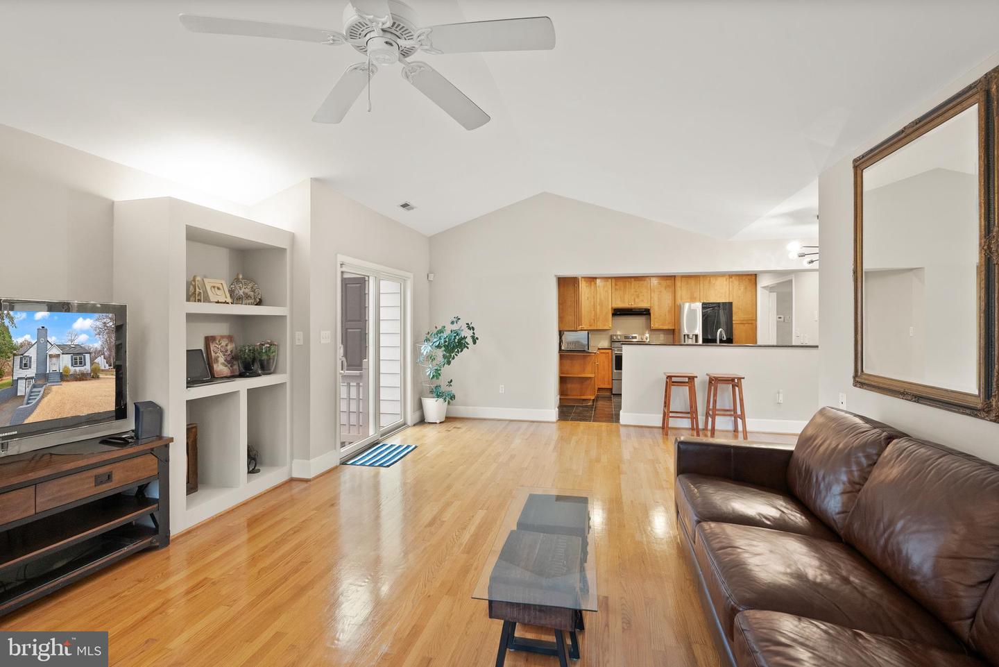 2928 HUNTER RD, FAIRFAX, Virginia 22031, 4 Bedrooms Bedrooms, ,3 BathroomsBathrooms,Residential,For sale,2928 HUNTER RD,VAFX2283620 MLS # VAFX2283620