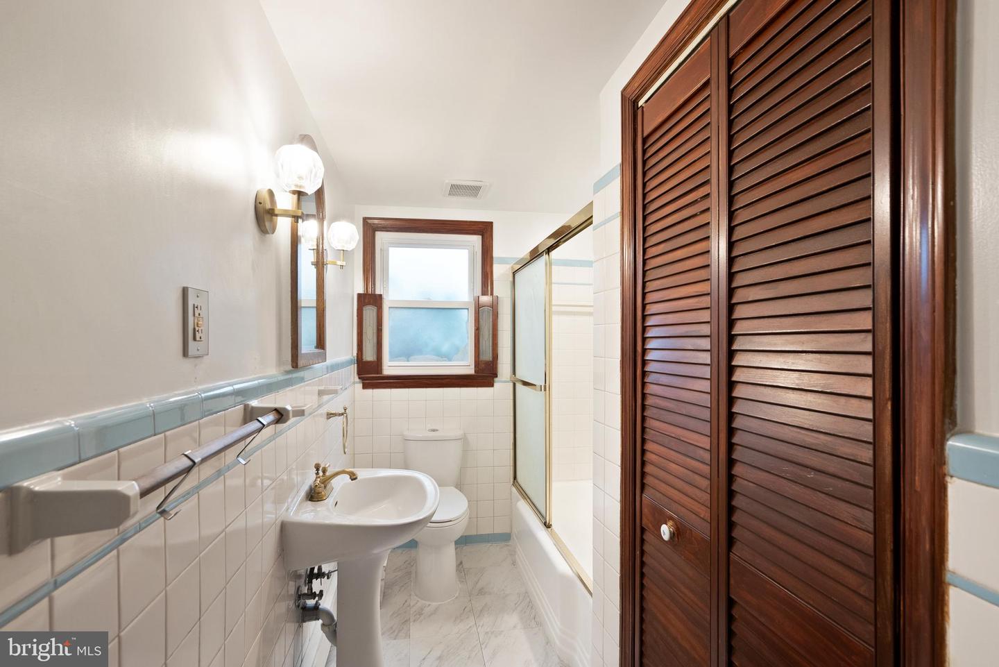 2928 HUNTER RD, FAIRFAX, Virginia 22031, 4 Bedrooms Bedrooms, ,3 BathroomsBathrooms,Residential,For sale,2928 HUNTER RD,VAFX2283620 MLS # VAFX2283620