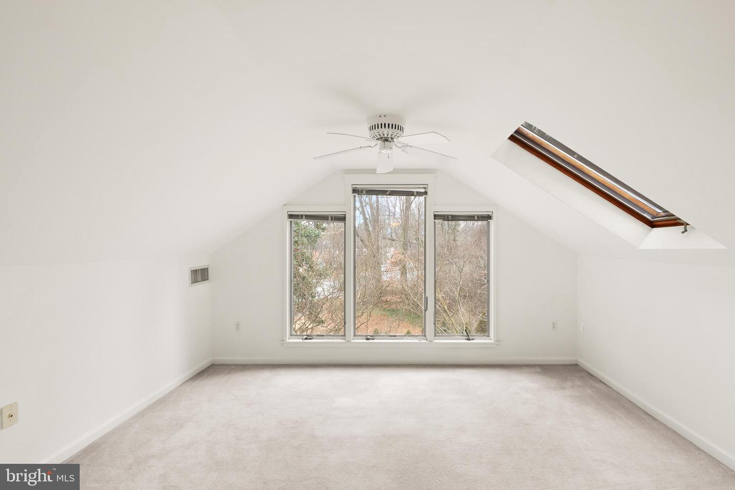 2928 HUNTER RD, FAIRFAX, Virginia 22031, 4 Bedrooms Bedrooms, ,3 BathroomsBathrooms,Residential,For sale,2928 HUNTER RD,VAFX2283620 MLS # VAFX2283620