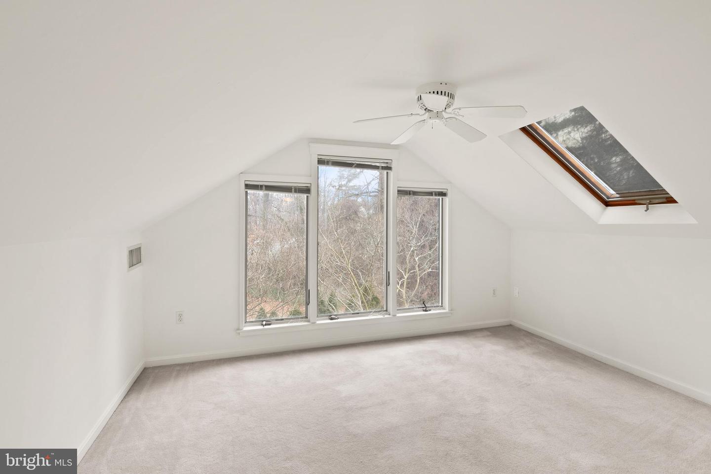 2928 HUNTER RD, FAIRFAX, Virginia 22031, 4 Bedrooms Bedrooms, ,3 BathroomsBathrooms,Residential,For sale,2928 HUNTER RD,VAFX2283620 MLS # VAFX2283620