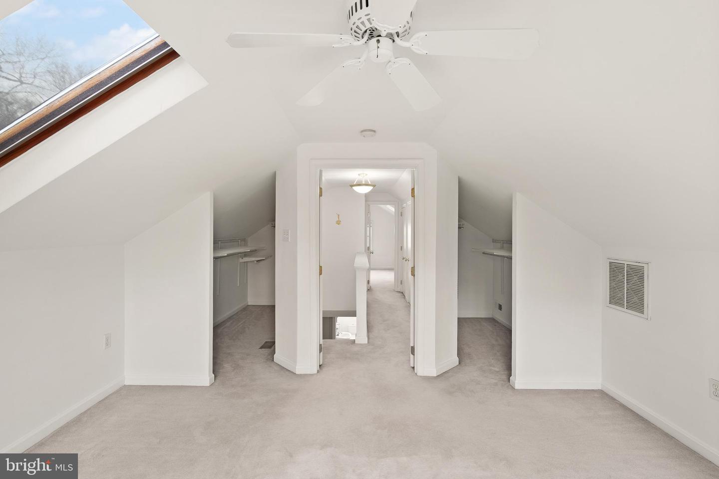 2928 HUNTER RD, FAIRFAX, Virginia 22031, 4 Bedrooms Bedrooms, ,3 BathroomsBathrooms,Residential,For sale,2928 HUNTER RD,VAFX2283620 MLS # VAFX2283620