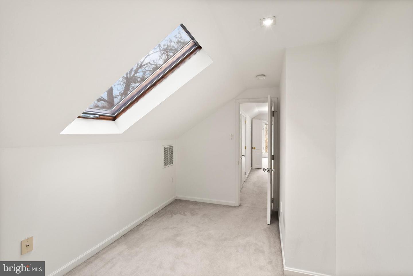 2928 HUNTER RD, FAIRFAX, Virginia 22031, 4 Bedrooms Bedrooms, ,3 BathroomsBathrooms,Residential,For sale,2928 HUNTER RD,VAFX2283620 MLS # VAFX2283620