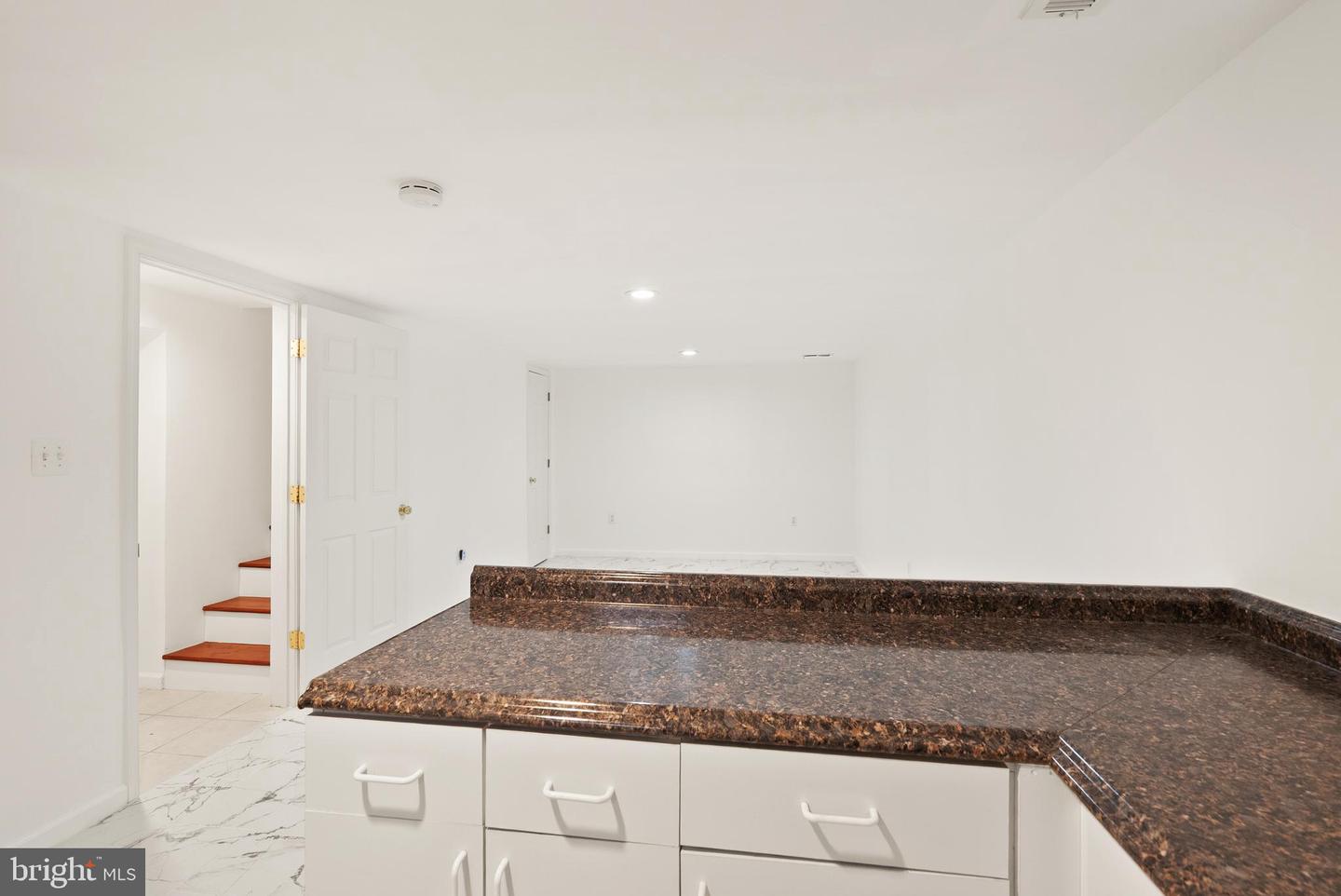 2928 HUNTER RD, FAIRFAX, Virginia 22031, 4 Bedrooms Bedrooms, ,3 BathroomsBathrooms,Residential,For sale,2928 HUNTER RD,VAFX2283620 MLS # VAFX2283620