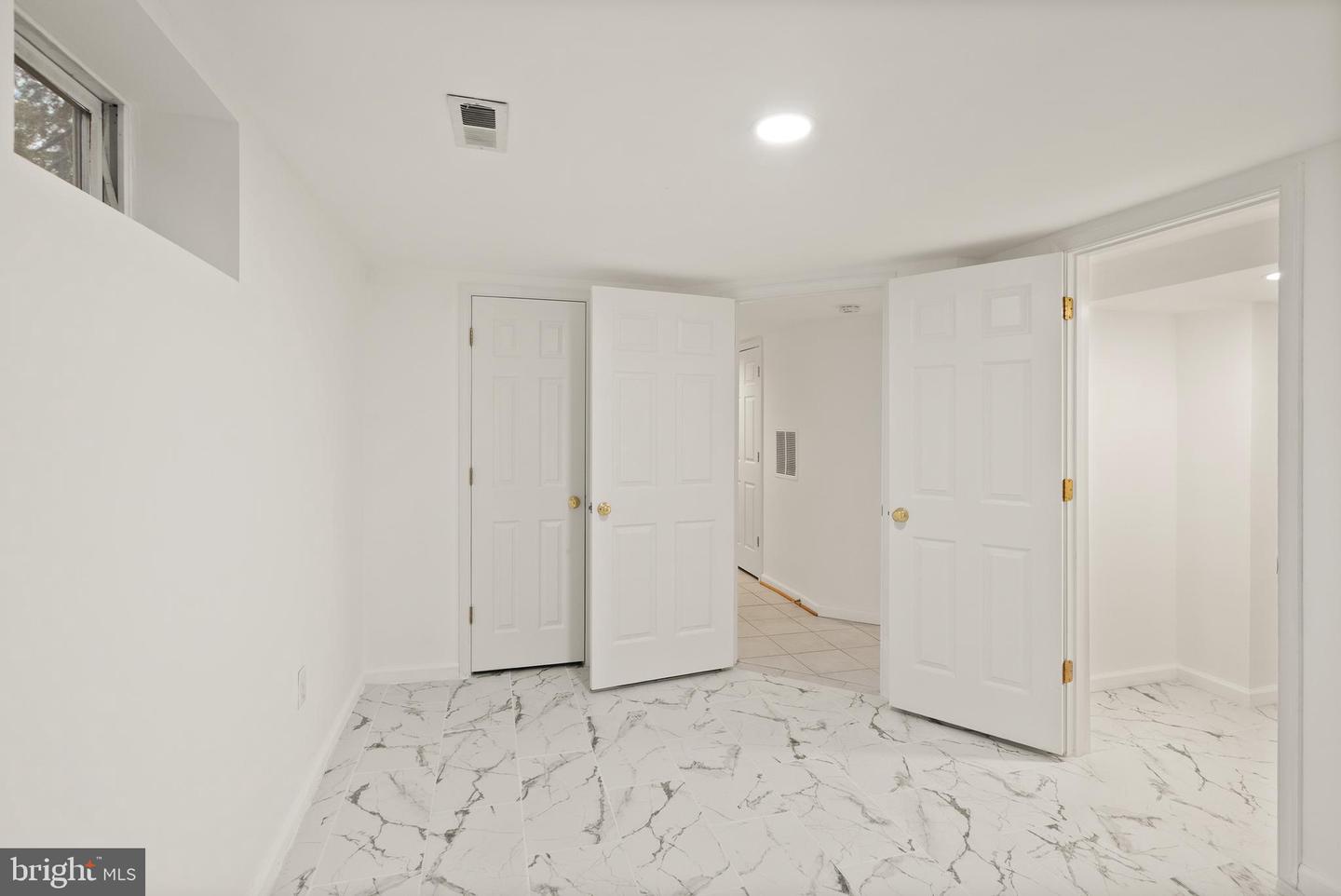 2928 HUNTER RD, FAIRFAX, Virginia 22031, 4 Bedrooms Bedrooms, ,3 BathroomsBathrooms,Residential,For sale,2928 HUNTER RD,VAFX2283620 MLS # VAFX2283620