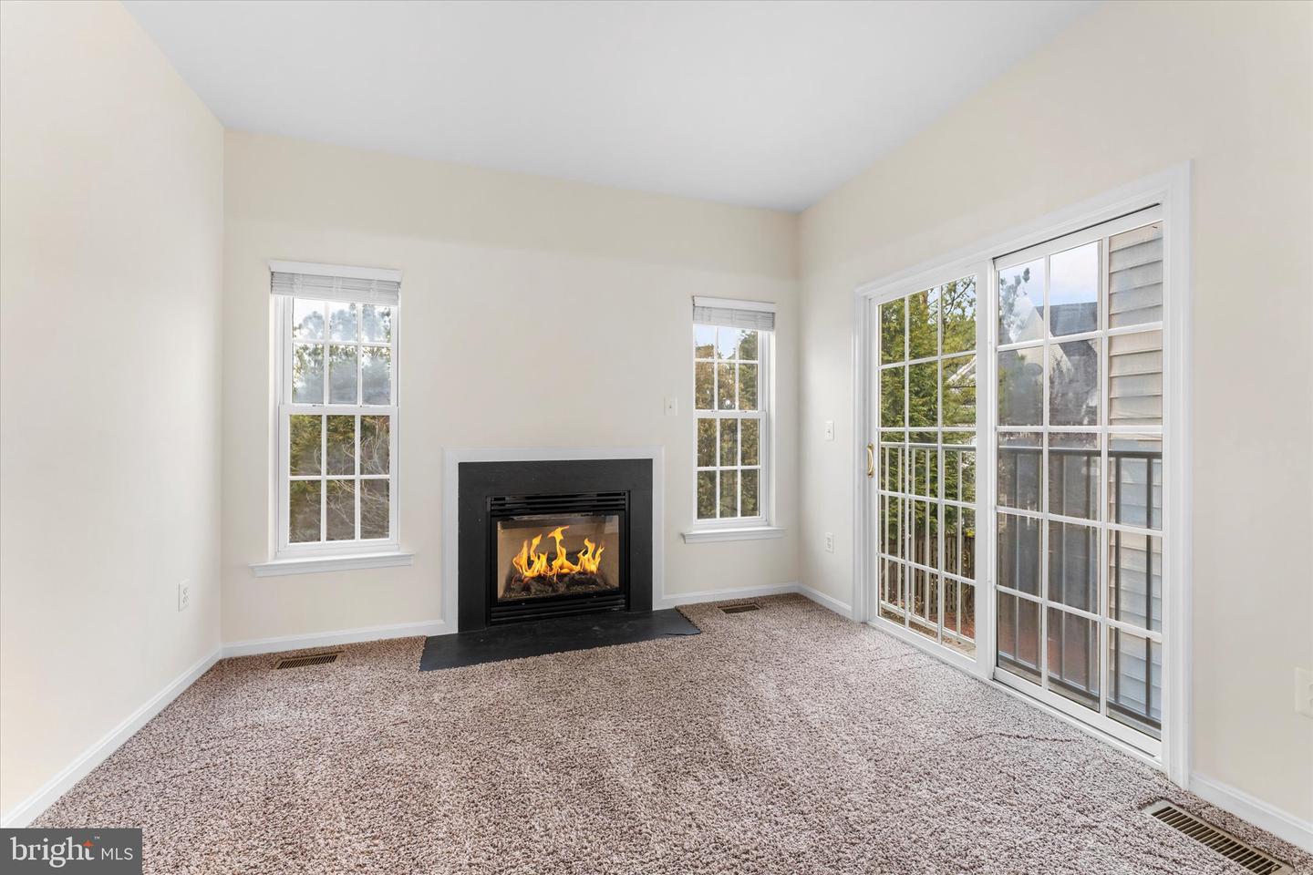 2509 OAK TREE LN, WOODBRIDGE, Virginia 22191, 3 Bedrooms Bedrooms, ,2 BathroomsBathrooms,Residential,For sale,2509 OAK TREE LN,VAPW2109704 MLS # VAPW2109704