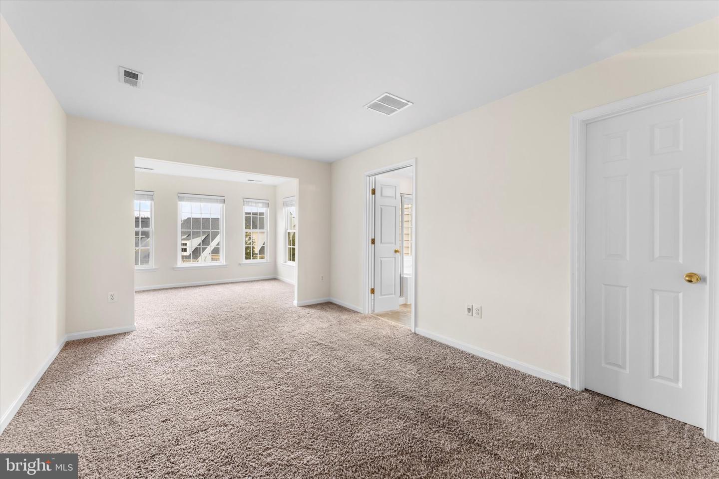 2509 OAK TREE LN, WOODBRIDGE, Virginia 22191, 3 Bedrooms Bedrooms, ,2 BathroomsBathrooms,Residential,For sale,2509 OAK TREE LN,VAPW2109704 MLS # VAPW2109704