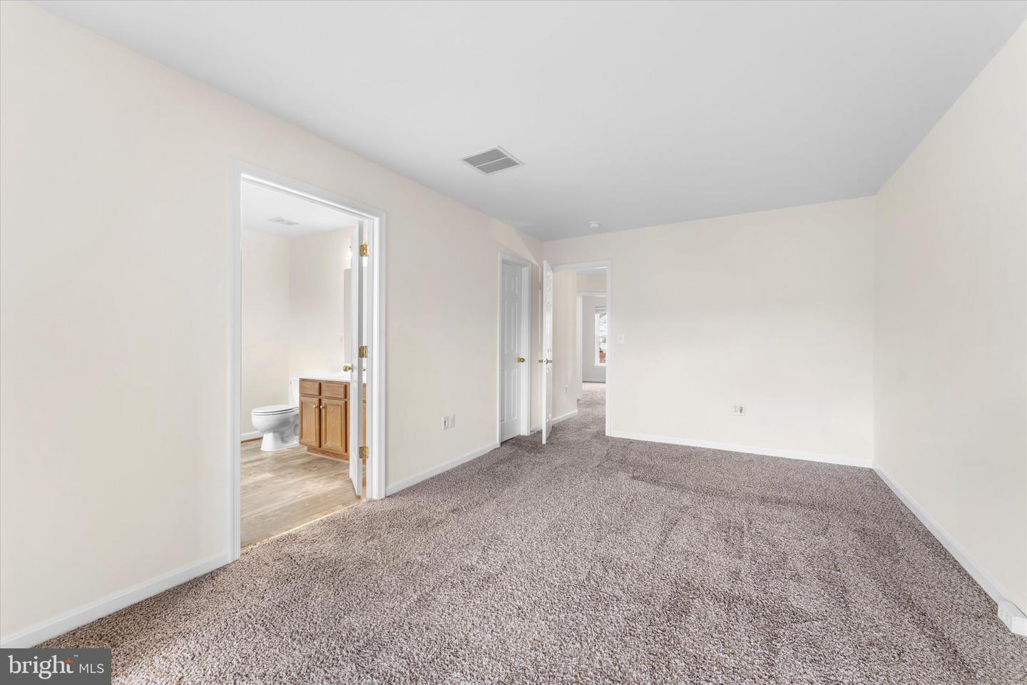 2509 OAK TREE LN, WOODBRIDGE, Virginia 22191, 3 Bedrooms Bedrooms, ,2 BathroomsBathrooms,Residential,For sale,2509 OAK TREE LN,VAPW2109704 MLS # VAPW2109704