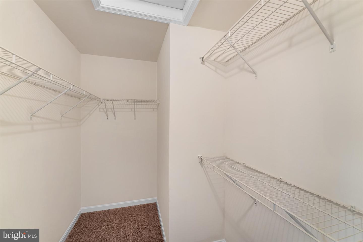 2509 OAK TREE LN, WOODBRIDGE, Virginia 22191, 3 Bedrooms Bedrooms, ,2 BathroomsBathrooms,Residential,For sale,2509 OAK TREE LN,VAPW2109704 MLS # VAPW2109704