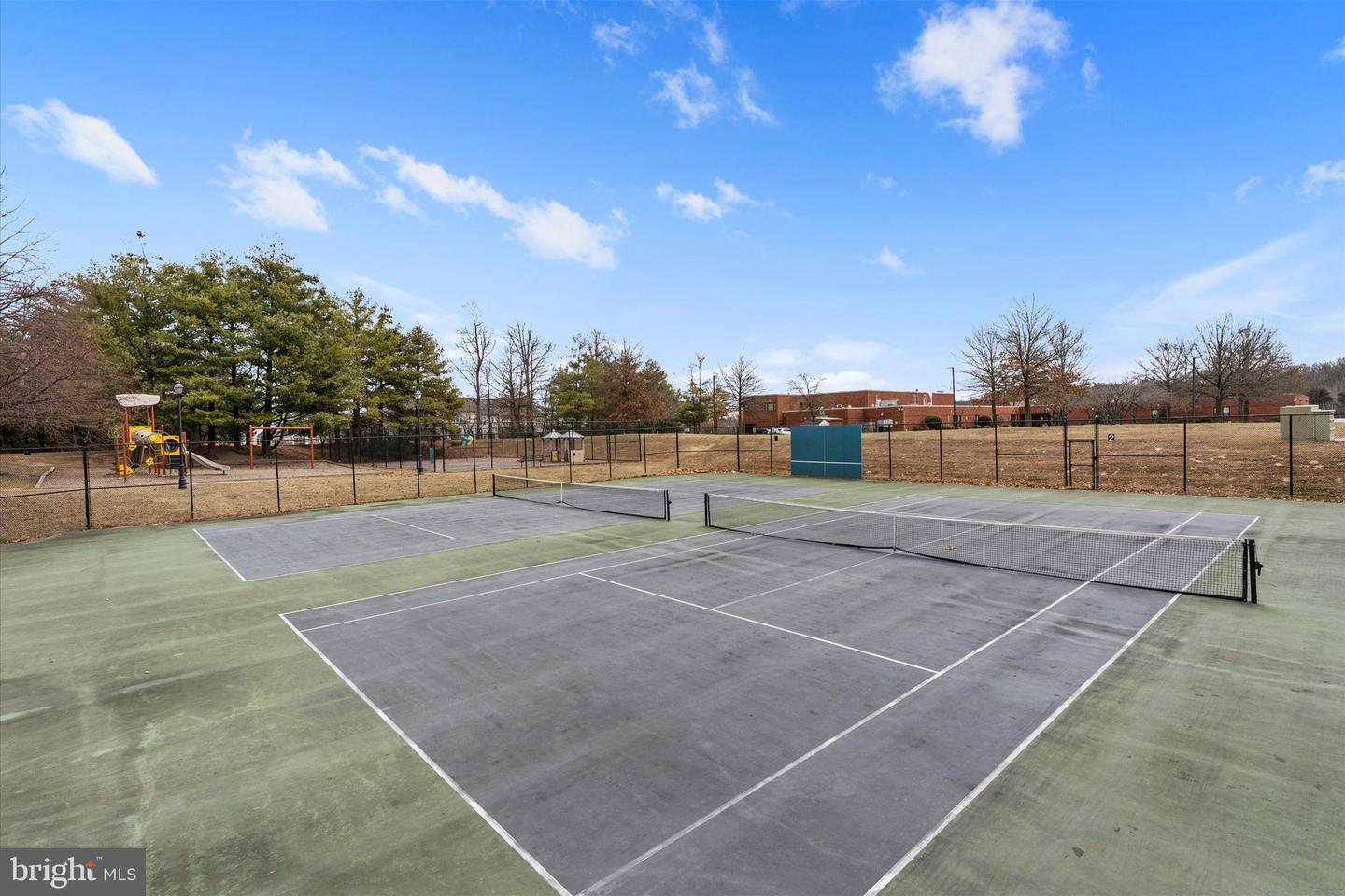 2509 OAK TREE LN, WOODBRIDGE, Virginia 22191, 3 Bedrooms Bedrooms, ,2 BathroomsBathrooms,Residential,For sale,2509 OAK TREE LN,VAPW2109704 MLS # VAPW2109704