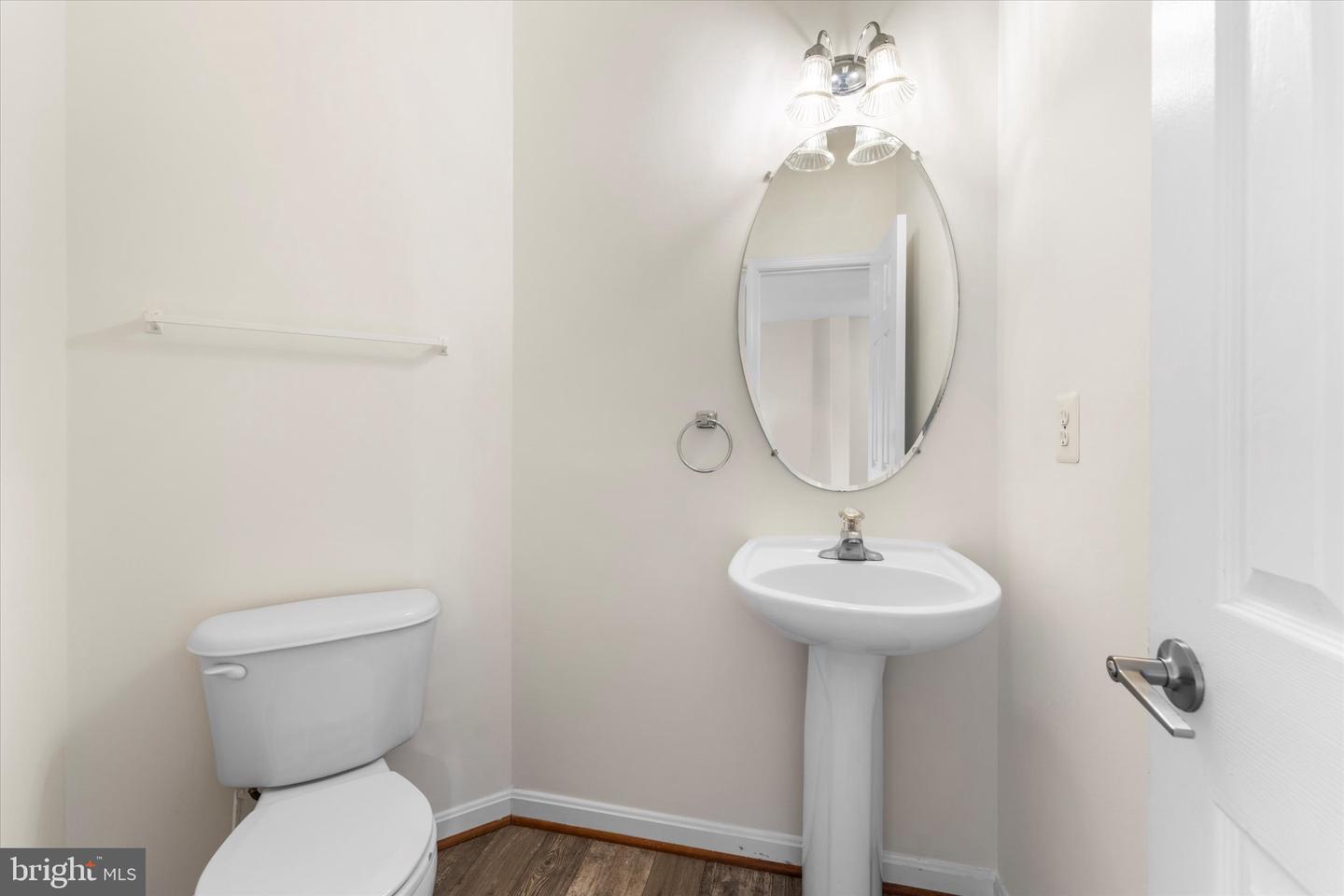 2509 OAK TREE LN, WOODBRIDGE, Virginia 22191, 3 Bedrooms Bedrooms, ,2 BathroomsBathrooms,Residential,For sale,2509 OAK TREE LN,VAPW2109704 MLS # VAPW2109704